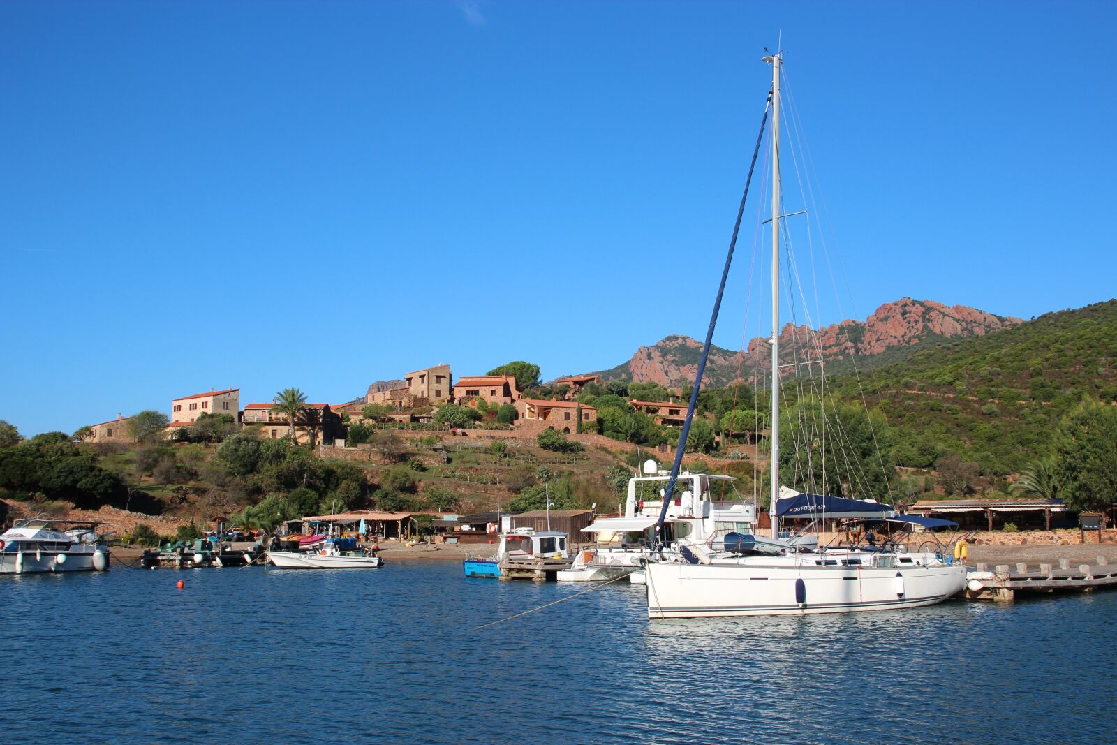 Canon EOS 600D (Rebel EOS T3i / EOS Kiss X5) sample photo. Sails, corsica, water photography