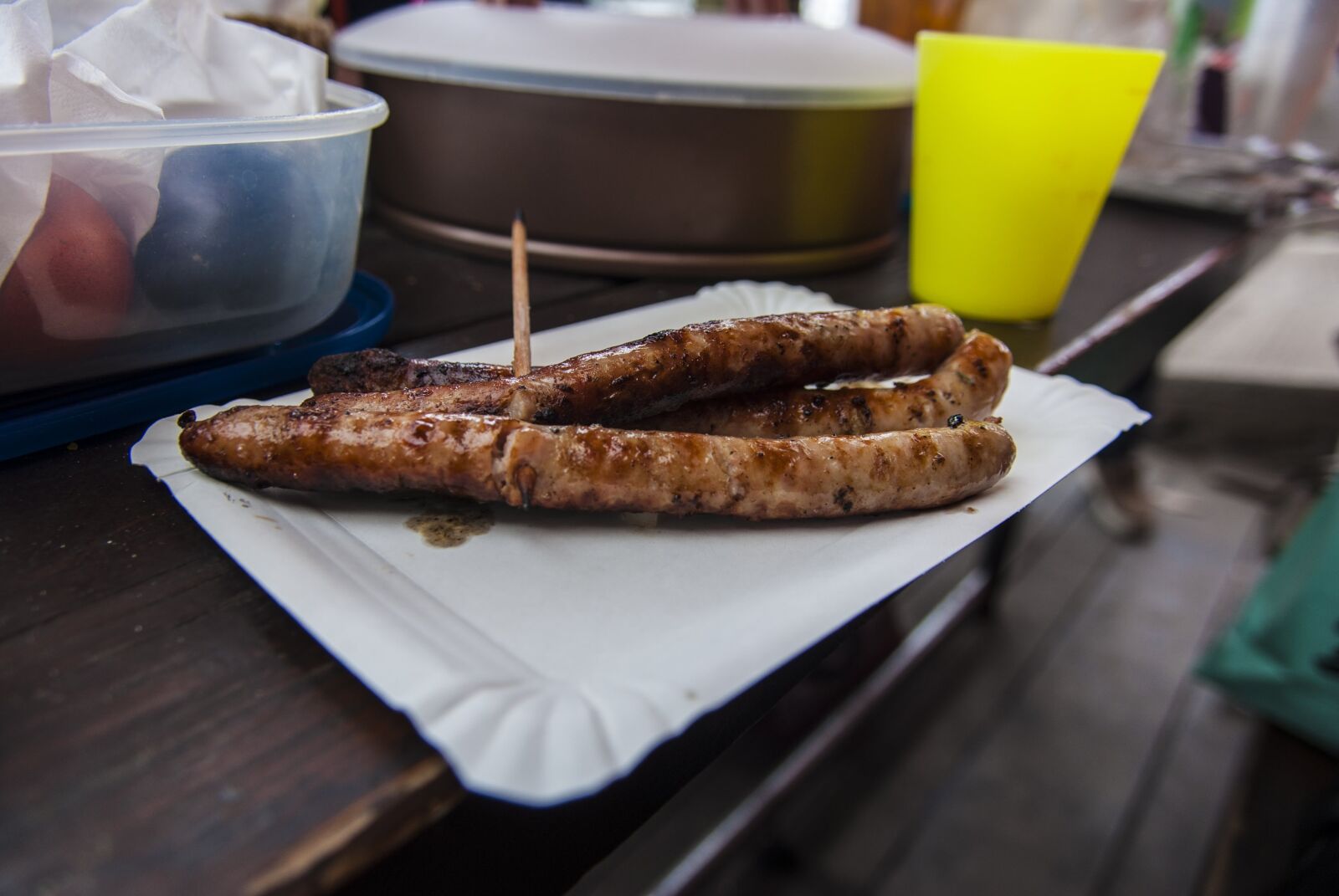 Pentax K200D sample photo. Sausage, skewers, grilling photography