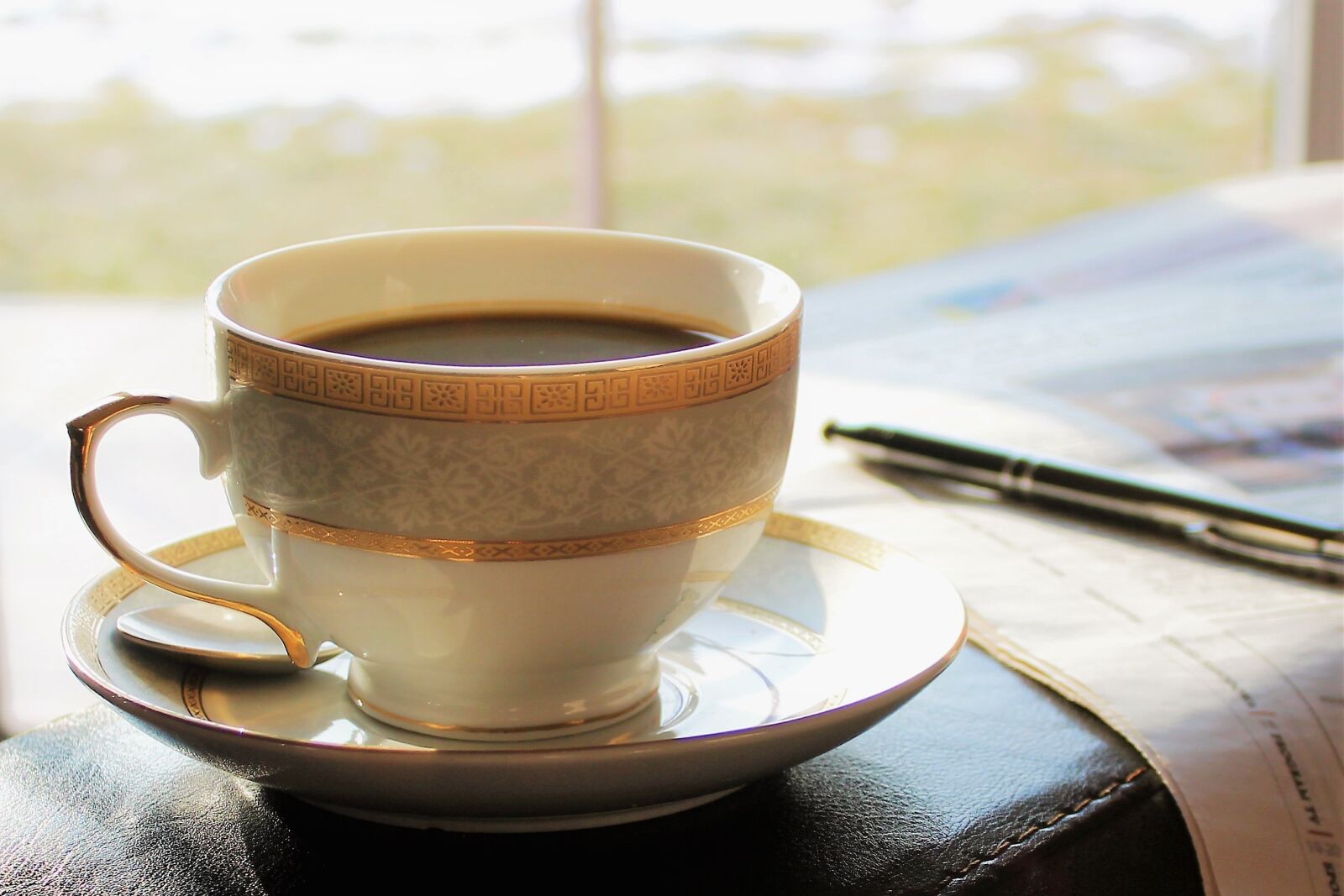 Canon EOS 1300D (EOS Rebel T6 / EOS Kiss X80) sample photo. Coffee, cozy, at home photography
