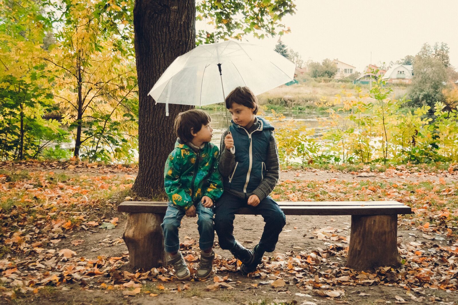 Nikon D3200 sample photo. Umbrella, kids, rain photography