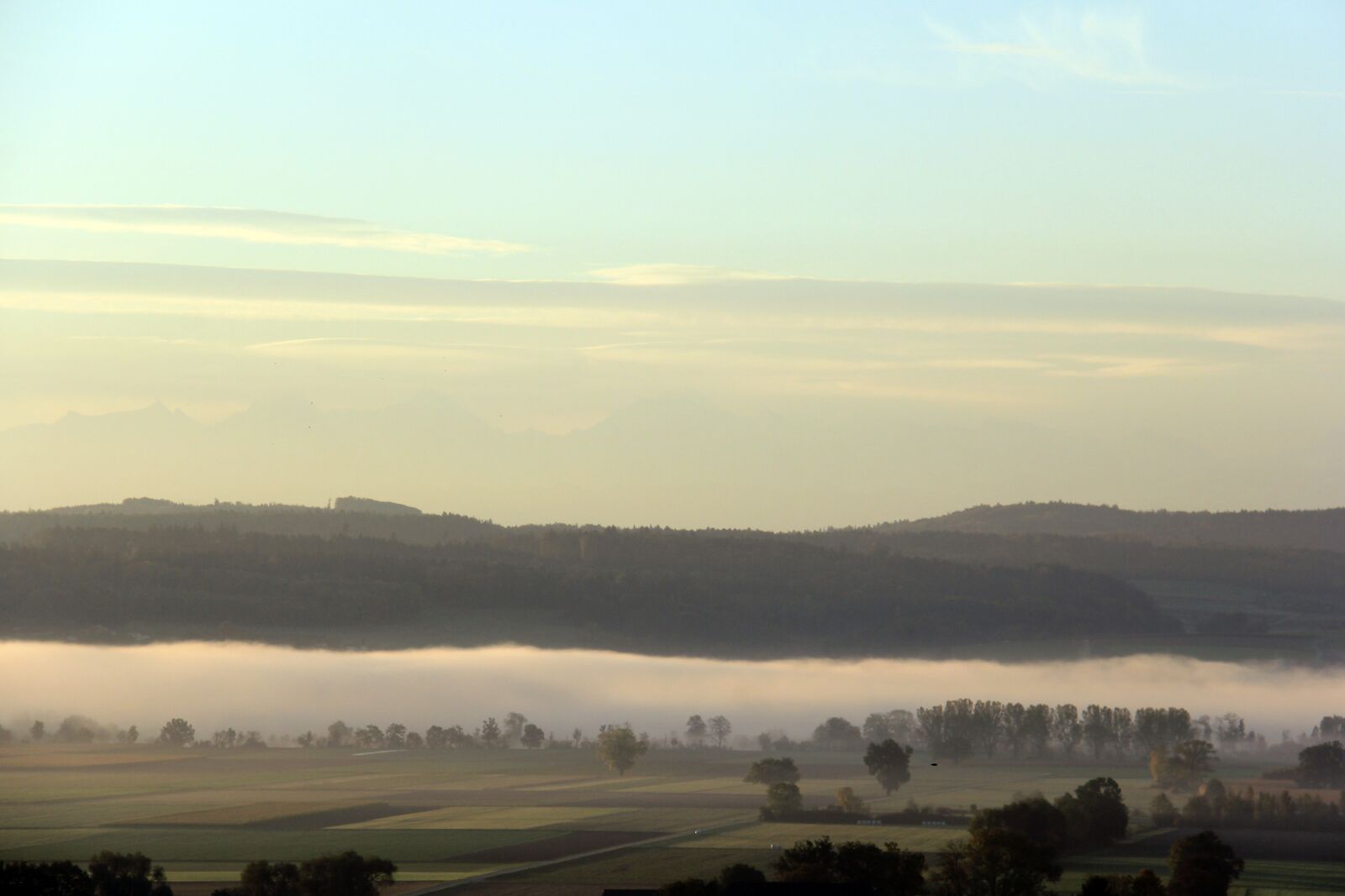 Canon EOS 60D sample photo. Fog, wide, landscape photography