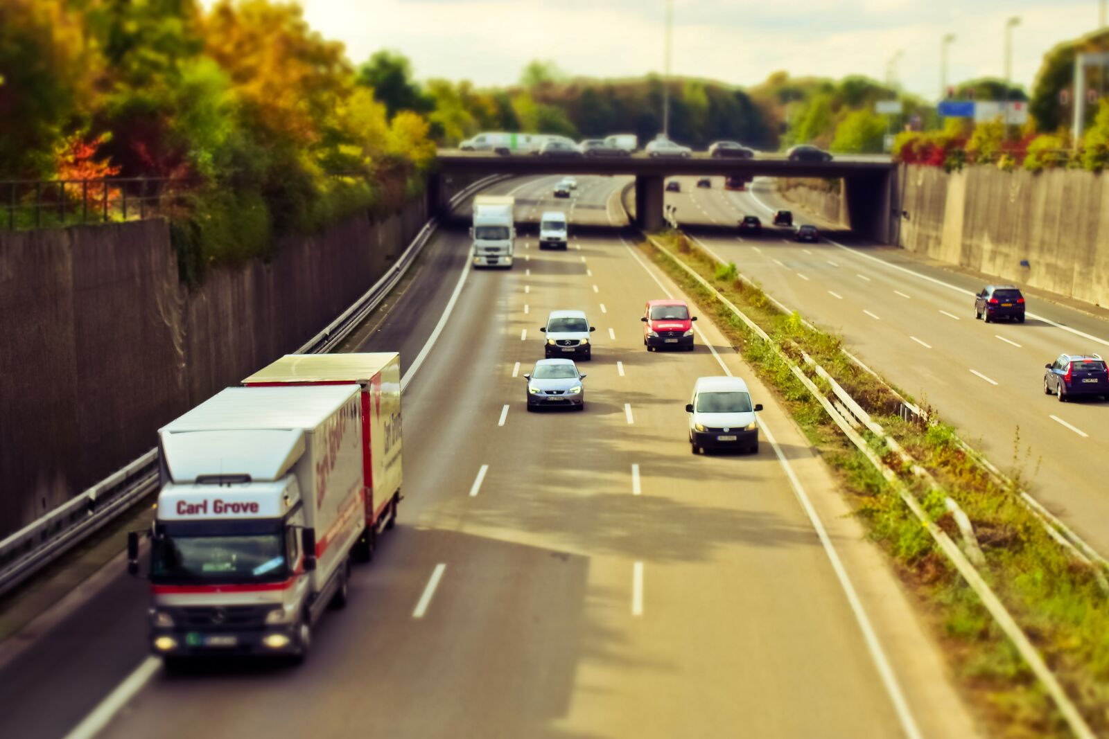 Olympus OM-D E-M10 sample photo. Highway, auto, traffic photography