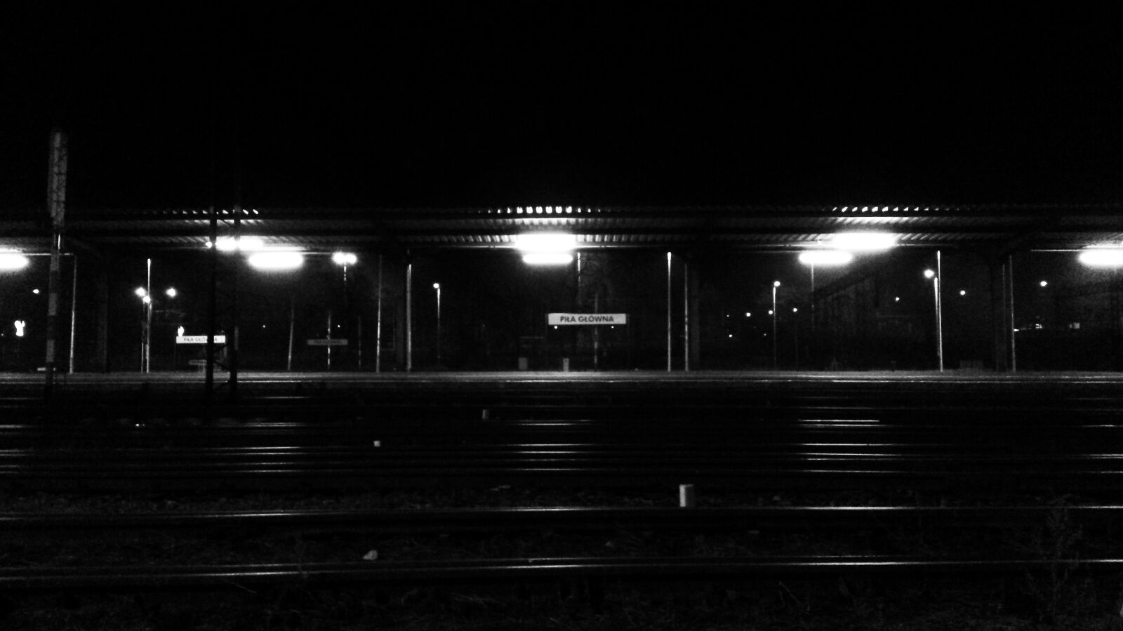 Samsung Galaxy S4 Mini sample photo. Platform, rail photography