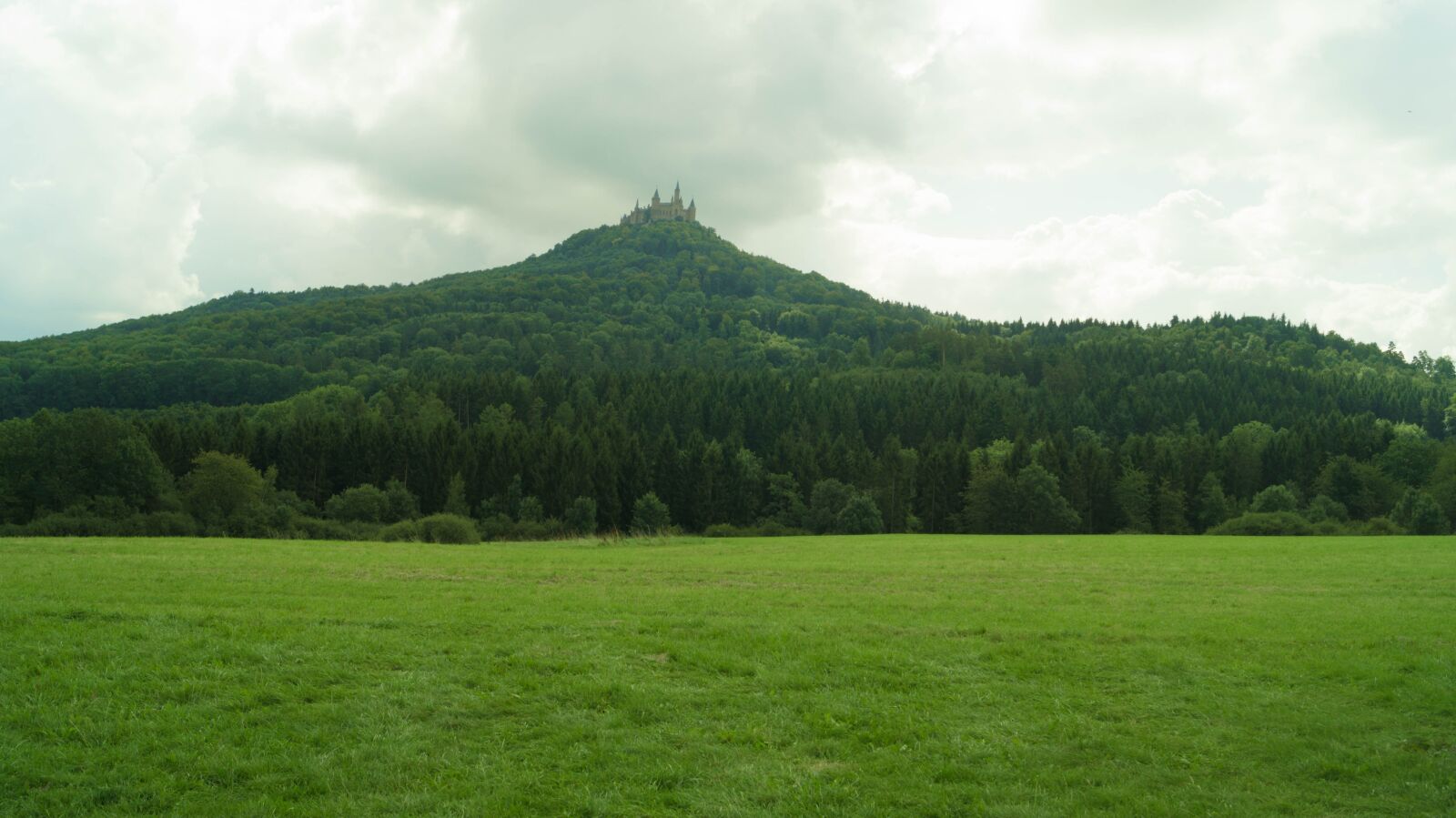Sony SLT-A58 sample photo. Mountain, nature, green photography