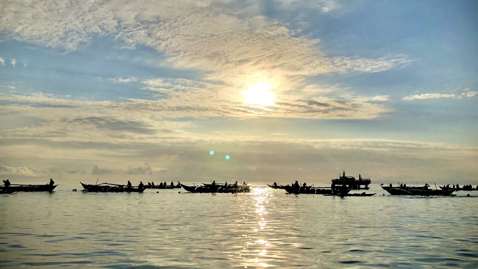 iPhone 8 Plus back dual camera 3.99mm f/1.8 sample photo. Sea, sky, solar photography