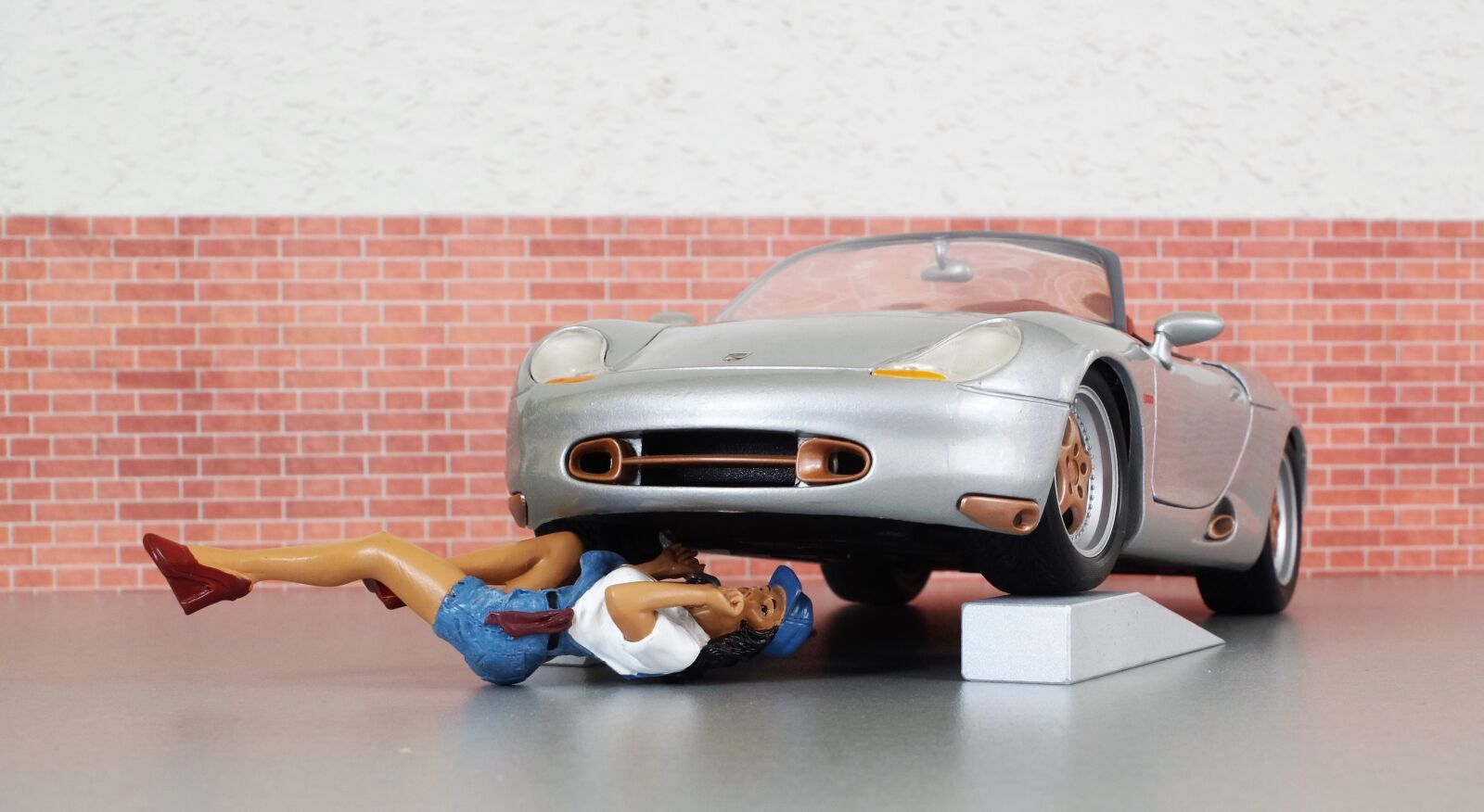 Sony DT 18-70mm F3.5-5.6 sample photo. Model car, porsche, boxster photography