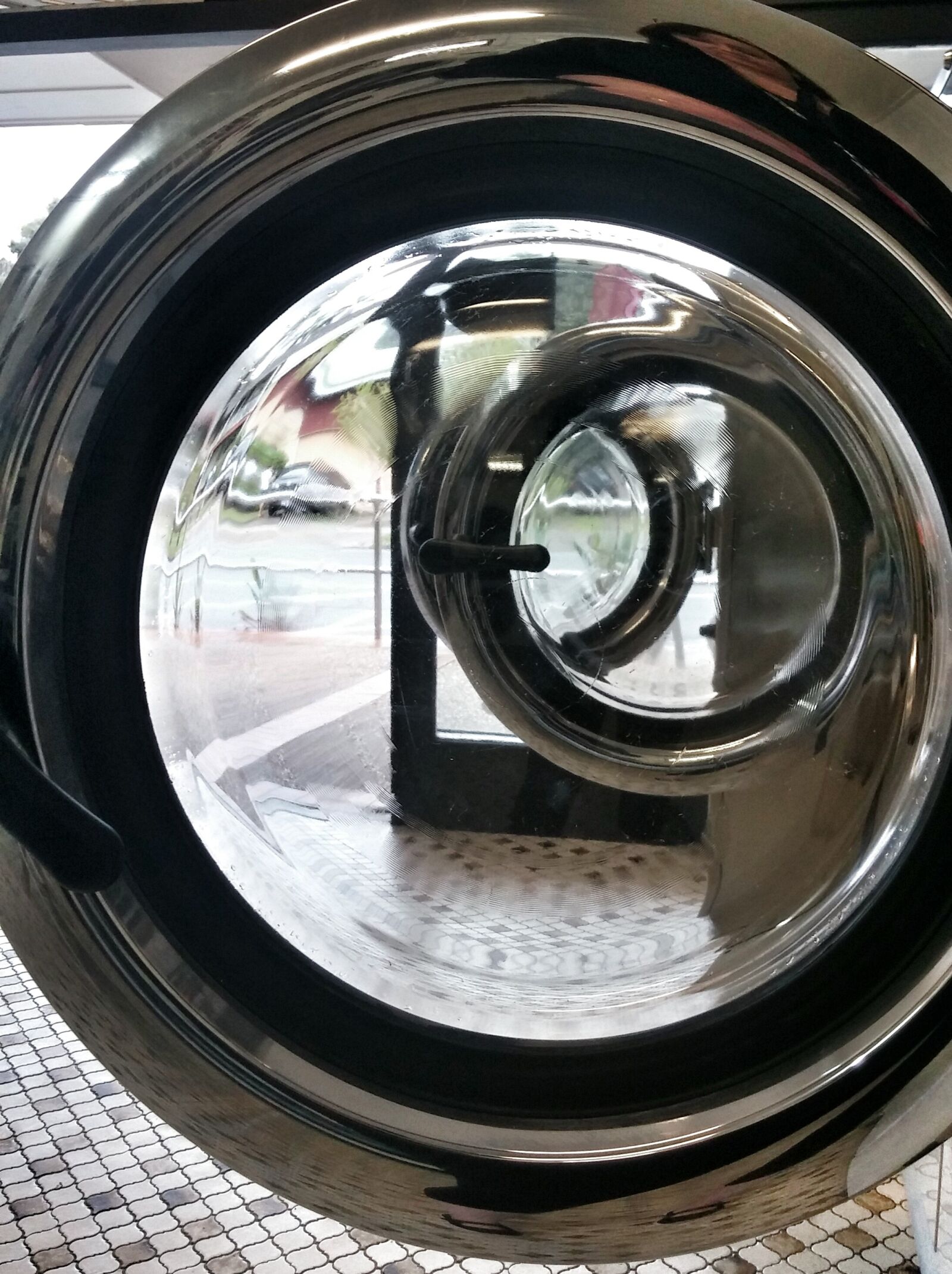 LG D80 sample photo. Laundromat, launderette, washing photography
