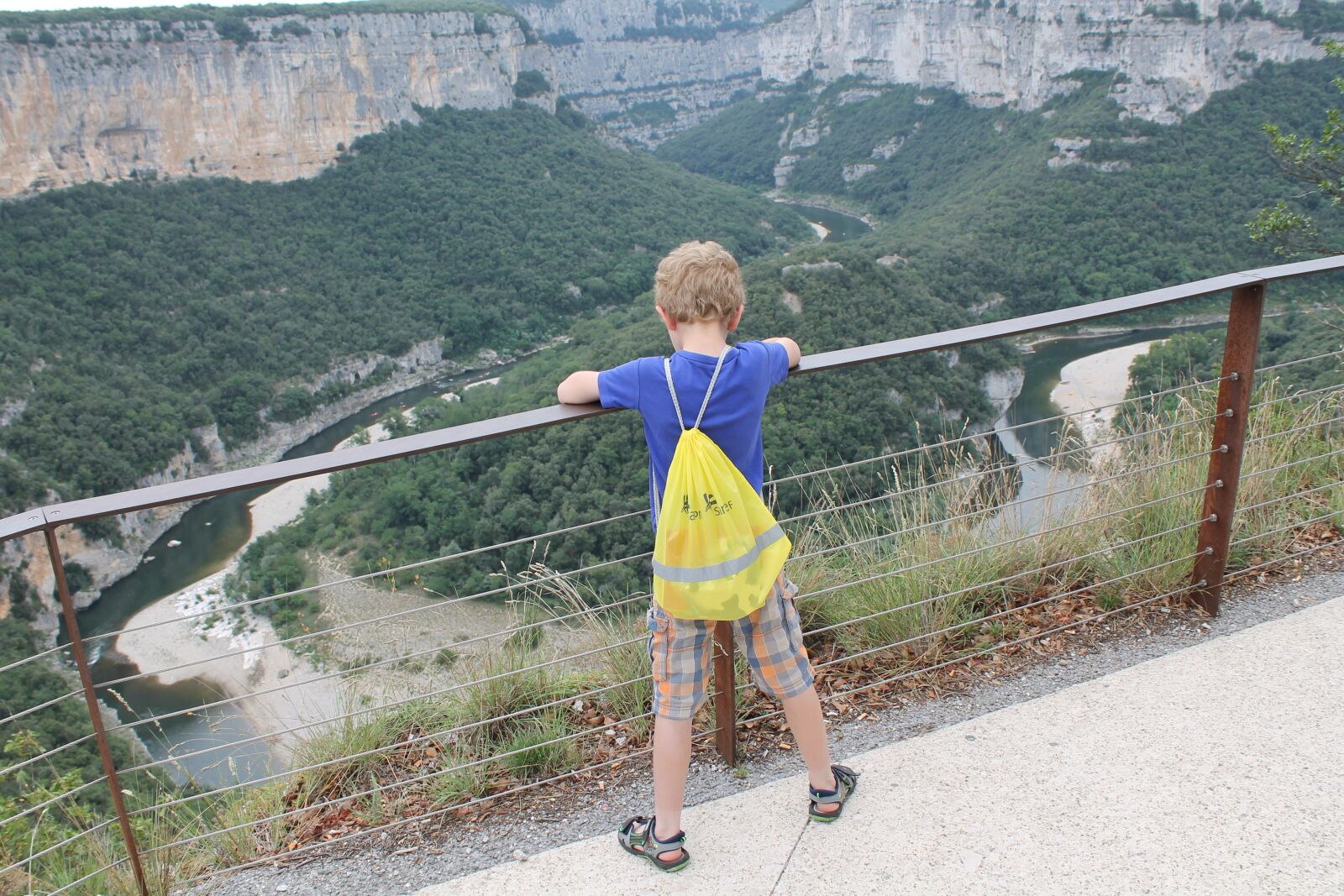 Canon EOS 1100D (EOS Rebel T3 / EOS Kiss X50) sample photo. Child, boy, ardèche photography