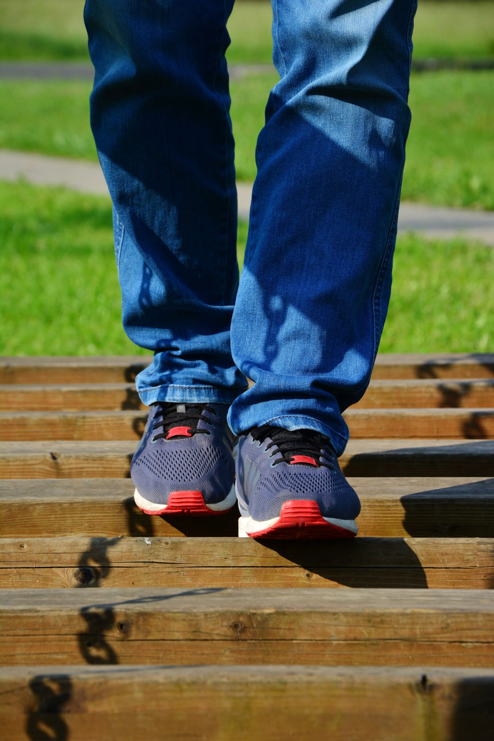 Nikon D5200 sample photo. Go, legs, run photography