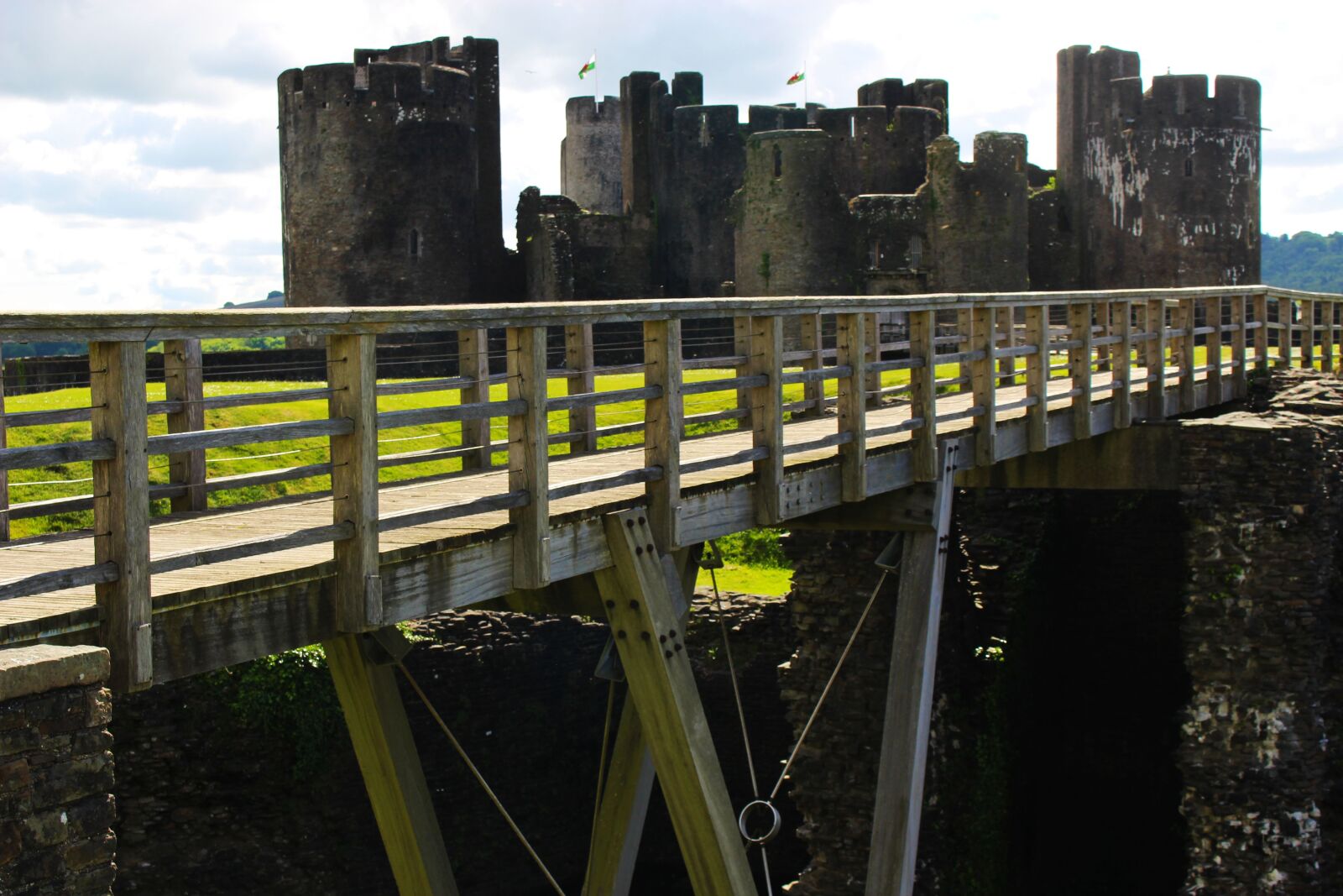 Canon EOS 700D (EOS Rebel T5i / EOS Kiss X7i) sample photo. Castle, fort, bridge photography