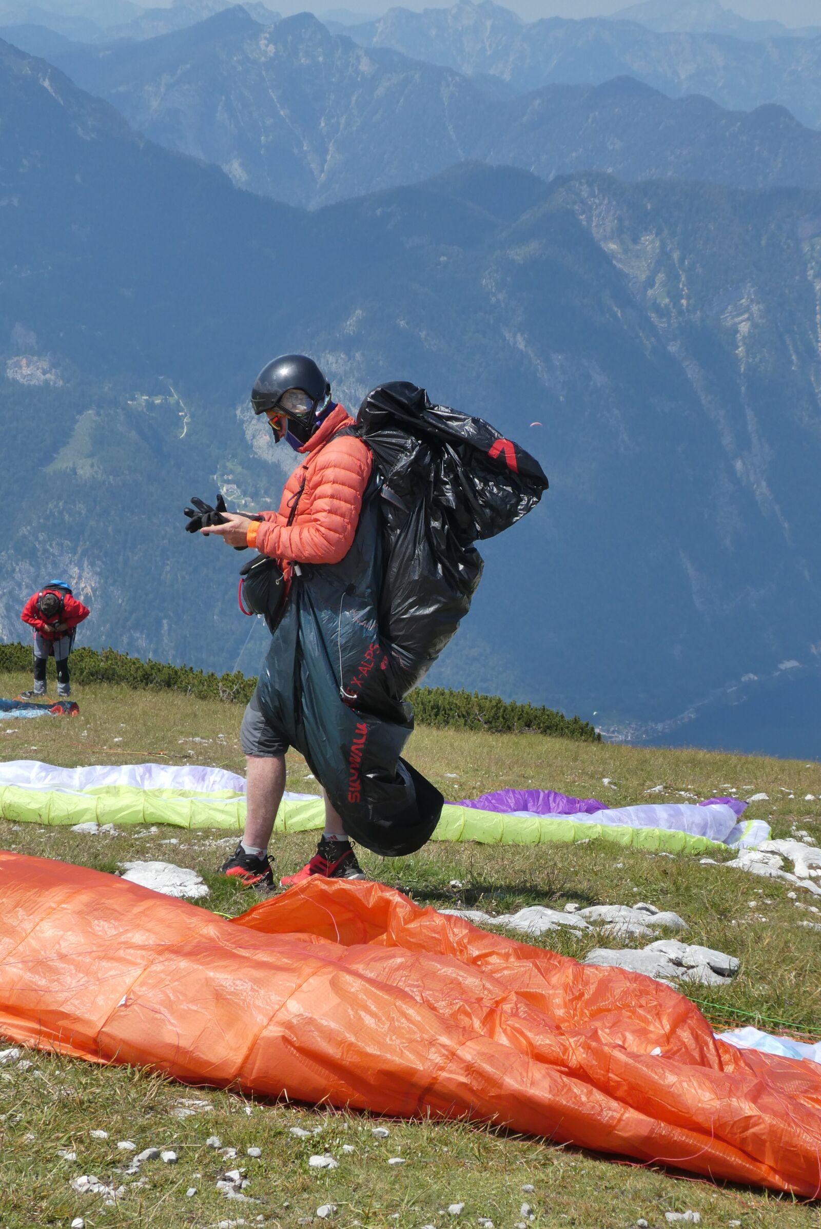 Panasonic Lumix DC-ZS70 (Lumix DC-TZ90) sample photo. Paragliding, lake hallstatt, air photography