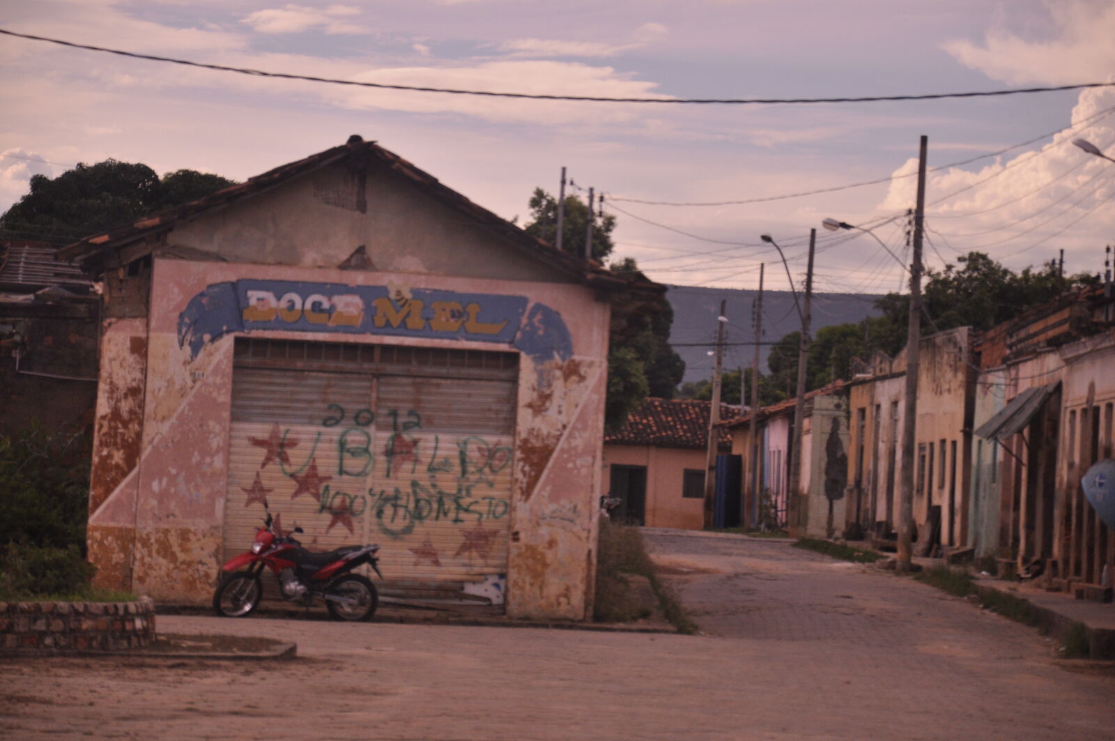 Nikon D90 sample photo. Aracuai, brasil, brazil, building photography