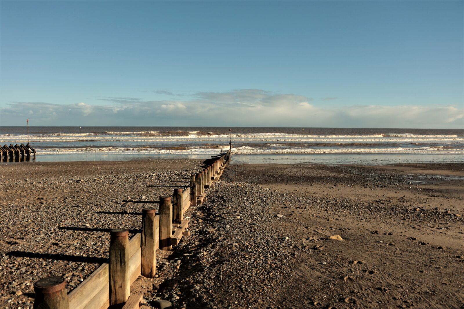 Canon EOS 7D Mark II sample photo. Water break, north sea photography