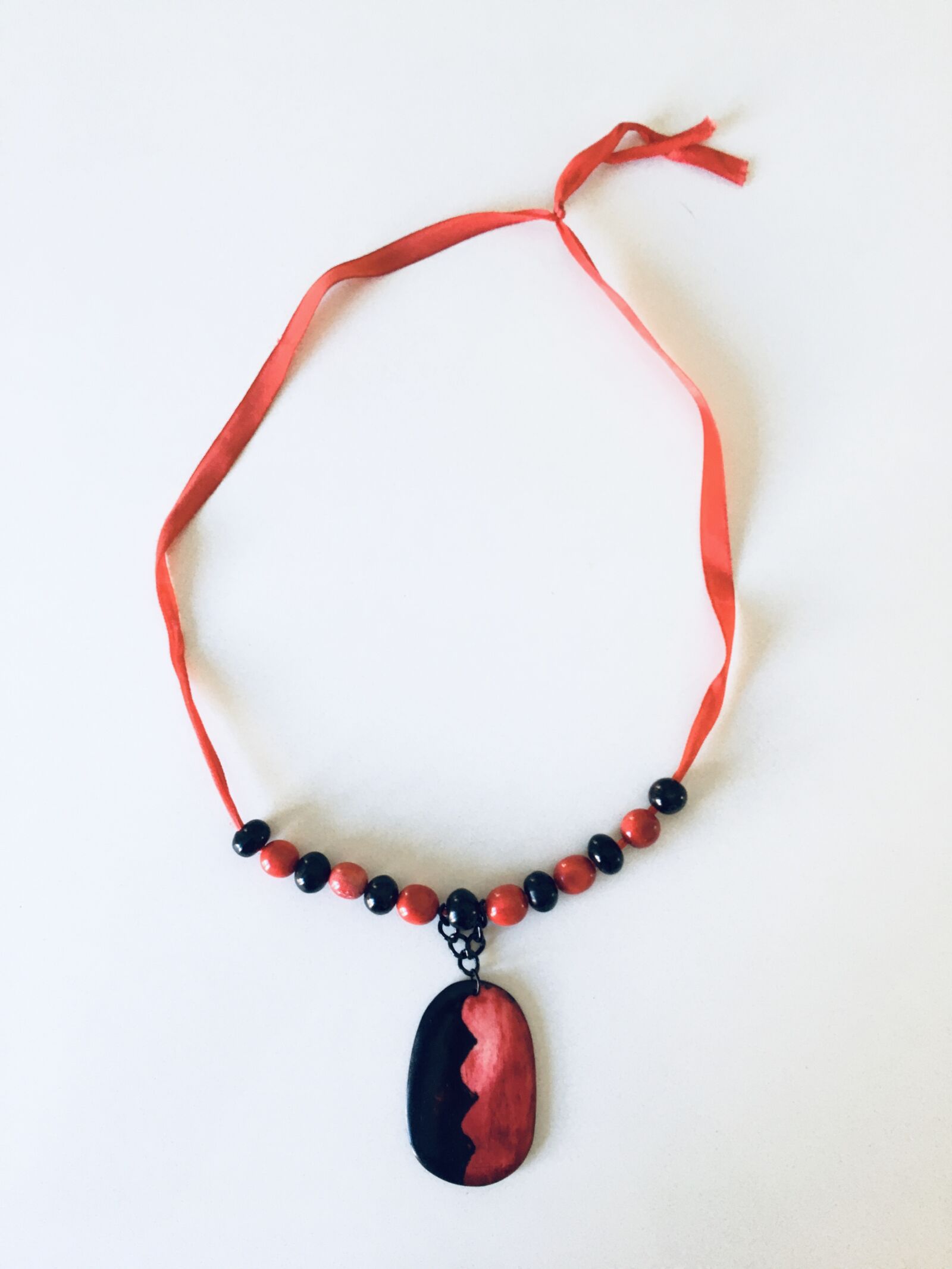 Apple iPhone 6s sample photo. Necklace, red, black photography