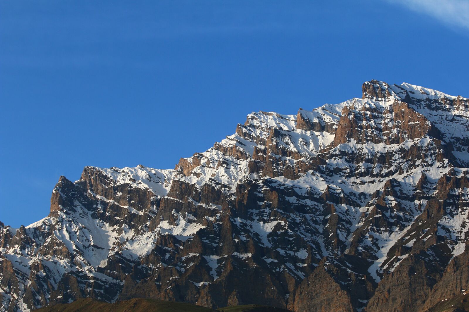 Canon EF 70-300mm F4-5.6 IS USM sample photo. Cold, landscape, mountain photography