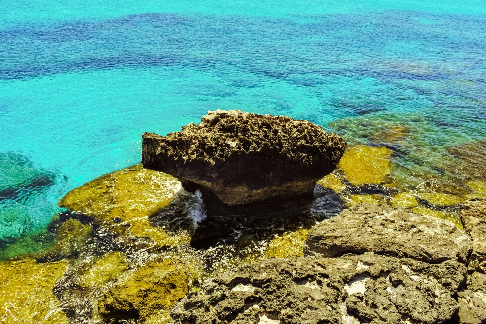 Nikon D3300 sample photo. Rock, sea, nature photography