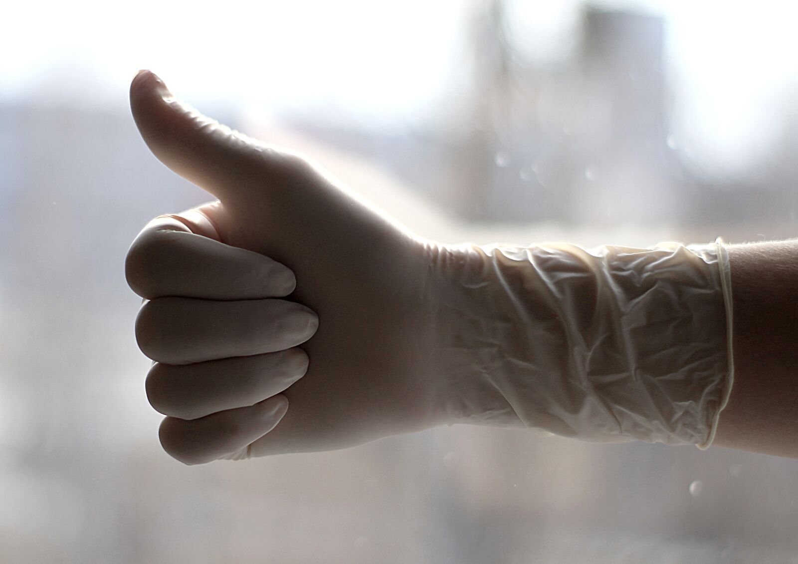 Canon EOS 1200D (EOS Rebel T5 / EOS Kiss X70 / EOS Hi) sample photo. Hand, glove, fingers photography