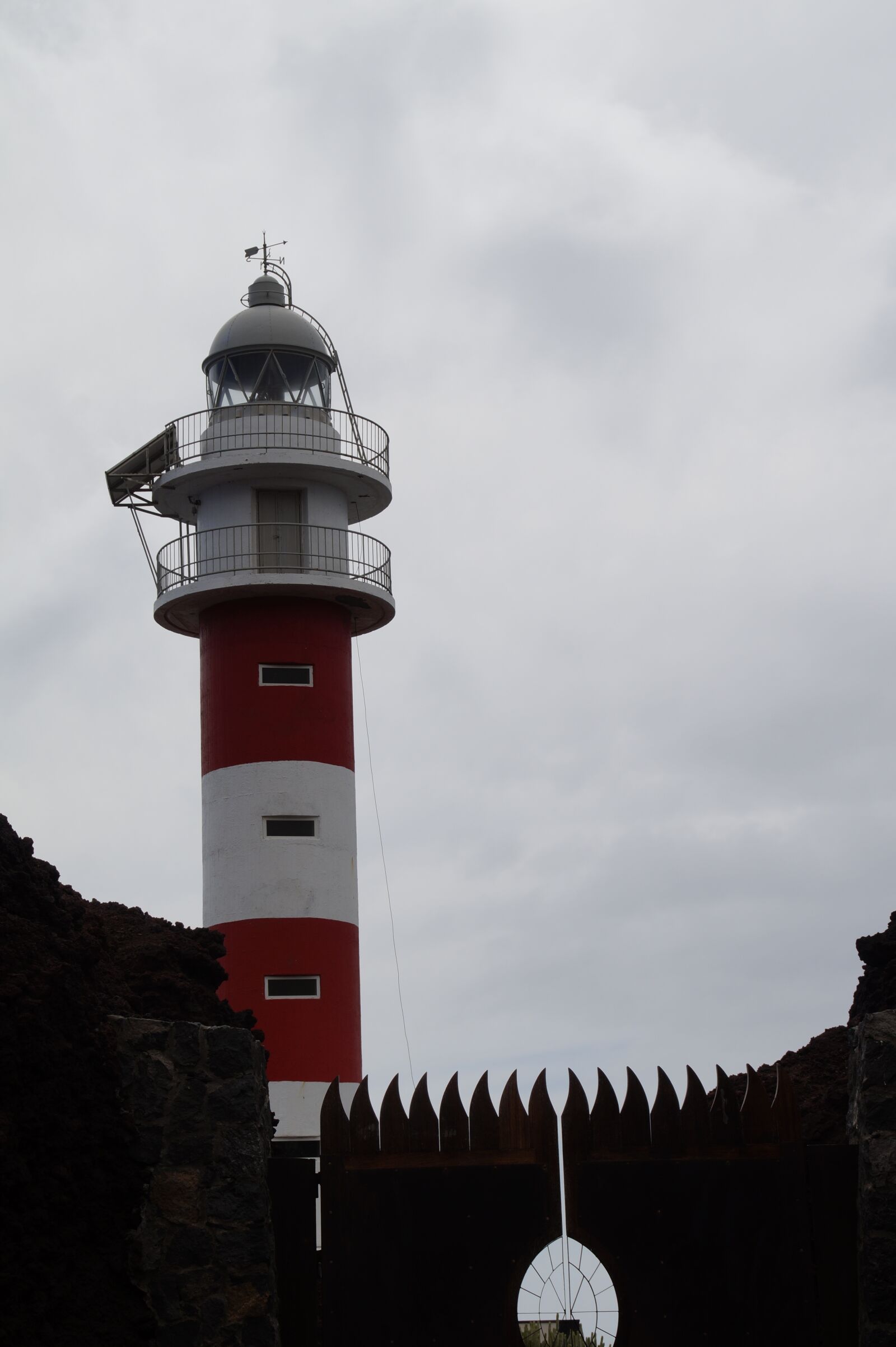 Sony SLT-A58 sample photo. Lighthouse, gloomy, forward photography