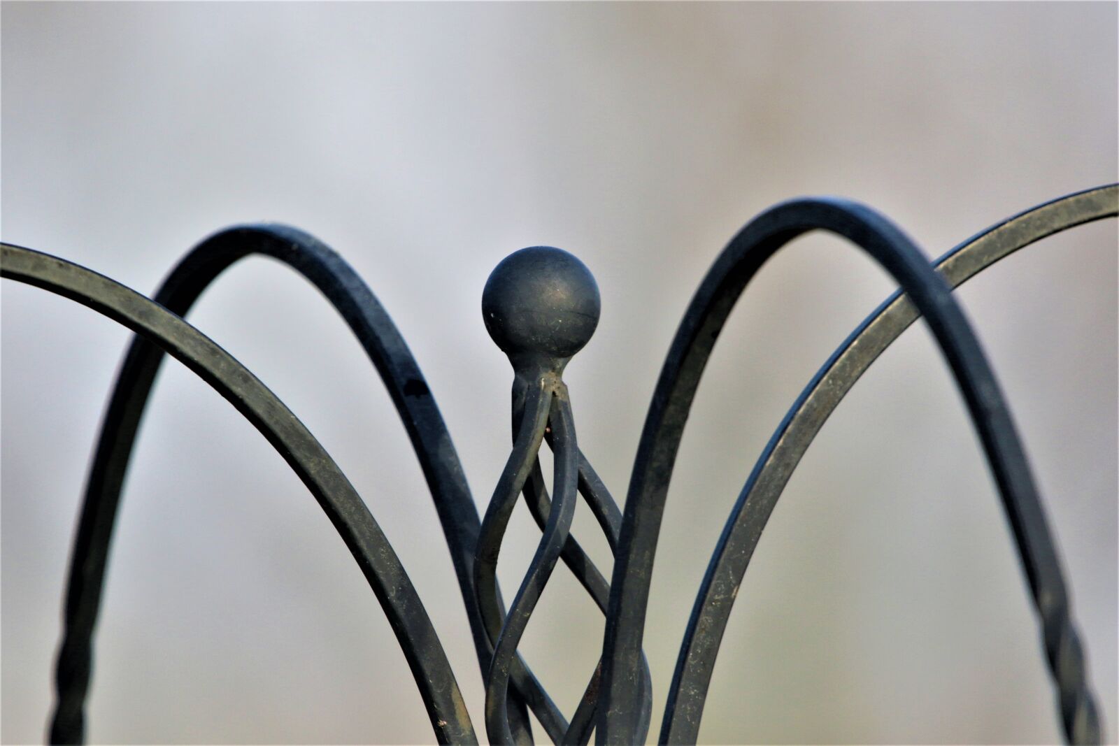 150-600mm F5-6.3 DG OS HSM | Contemporary 015 sample photo. Structure, construction, frame photography