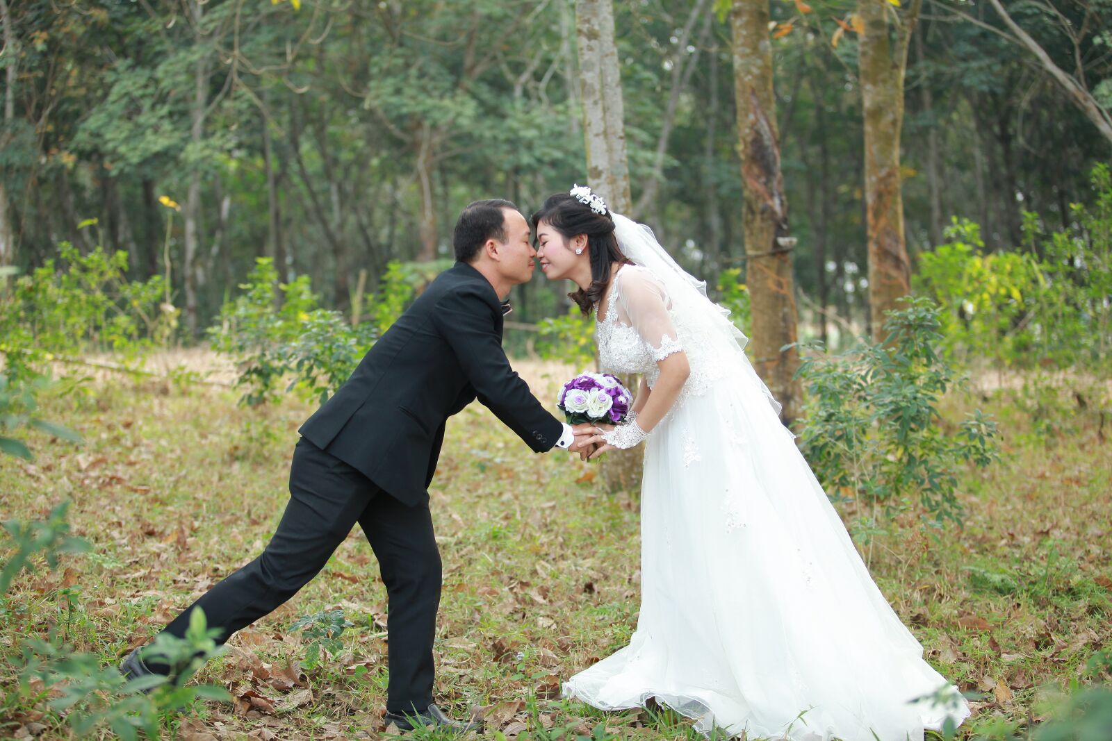Canon EOS 5D Mark II sample photo. Romantic, love, wedding photography