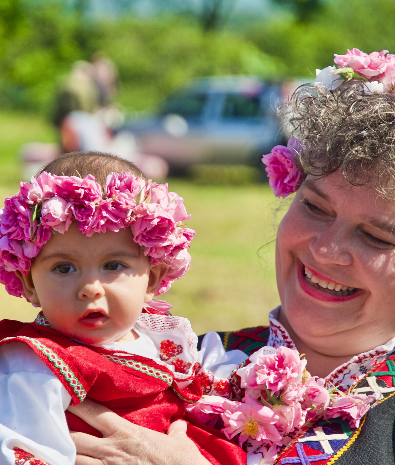 Sony a6500 sample photo. Baby, roses, happy photography