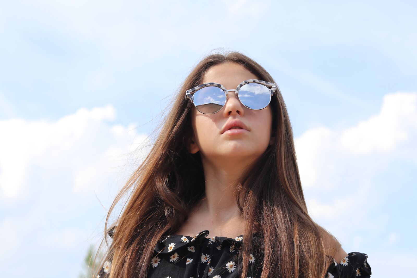 Canon EF 50mm F1.8 STM sample photo. Girl, sunglasses, blonde photography