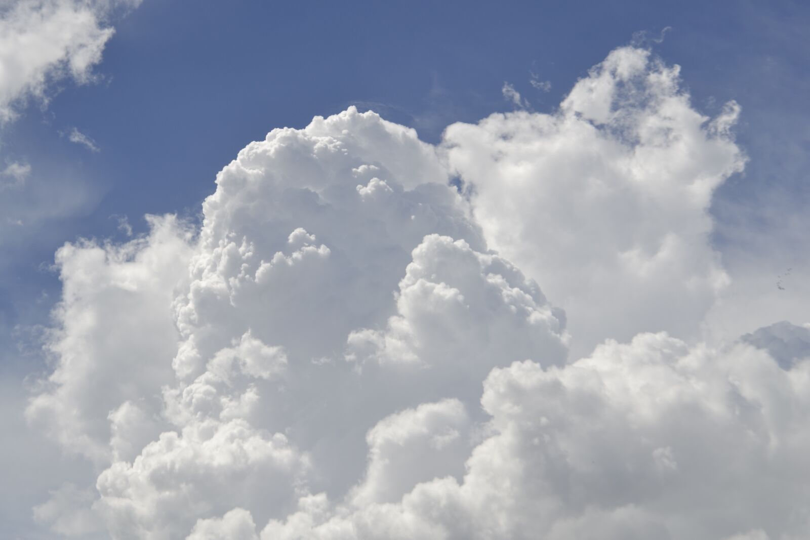 Nikon D3100 sample photo. Weather, cloudy, heavy photography