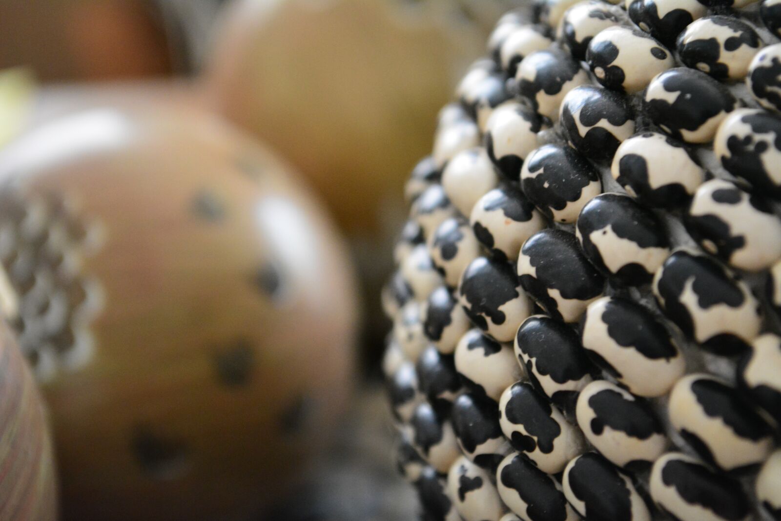 Nikon D5200 sample photo. Stains, sphere, trim photography