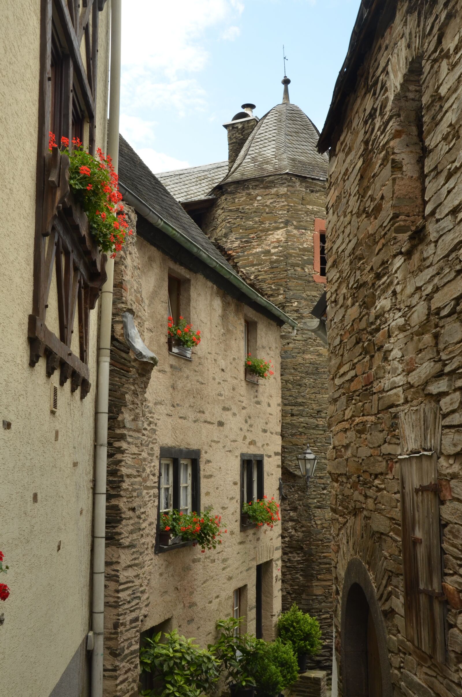 Nikon D7000 sample photo. Tower, street, history photography