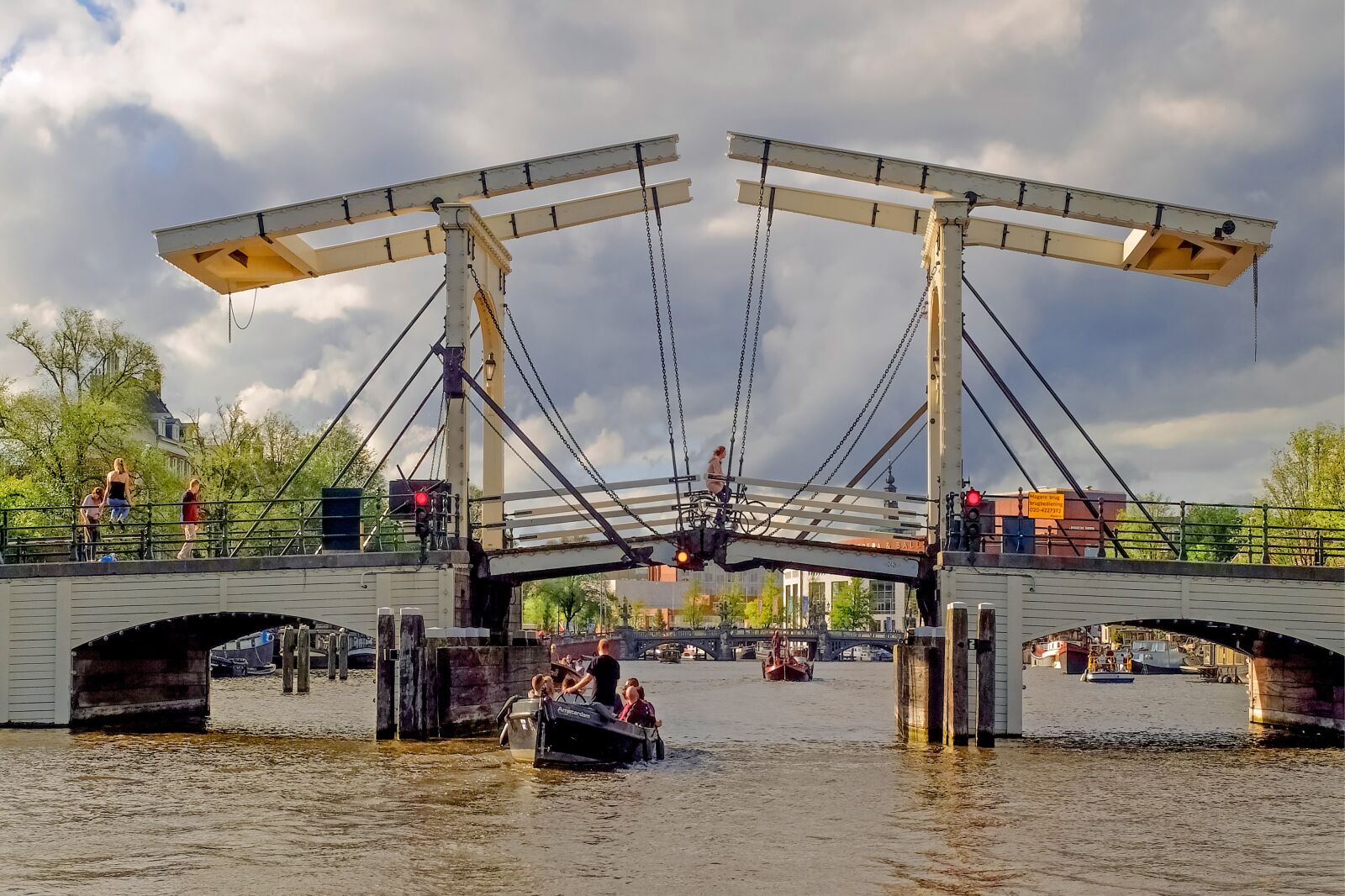 Fujifilm X30 sample photo. Bridge, mobile bridge, canal photography