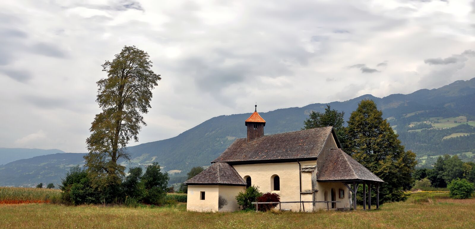Nikon D90 sample photo. Church, building, architecture photography