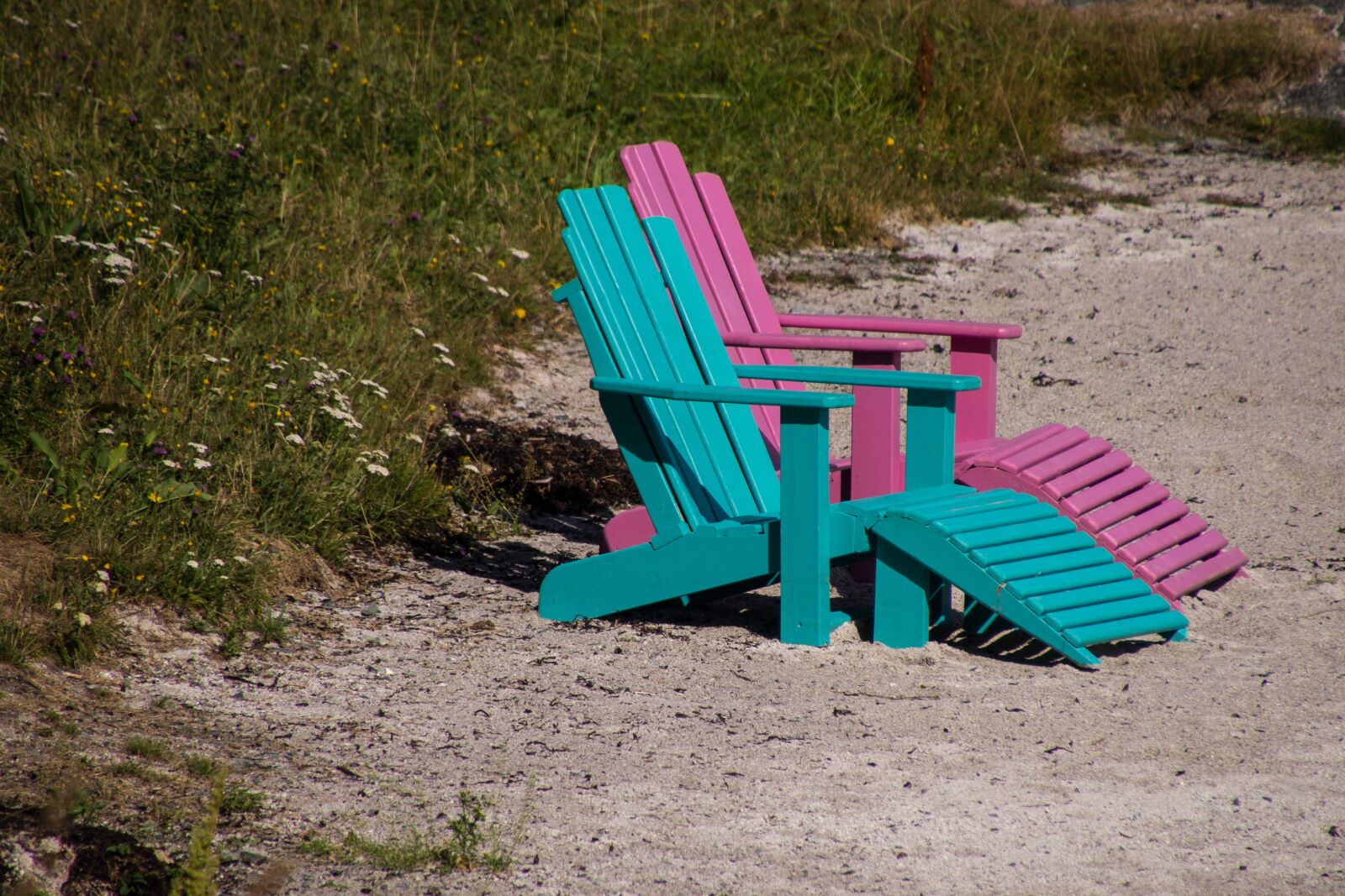 Sony a99 II sample photo. Beach, chair, summer photography