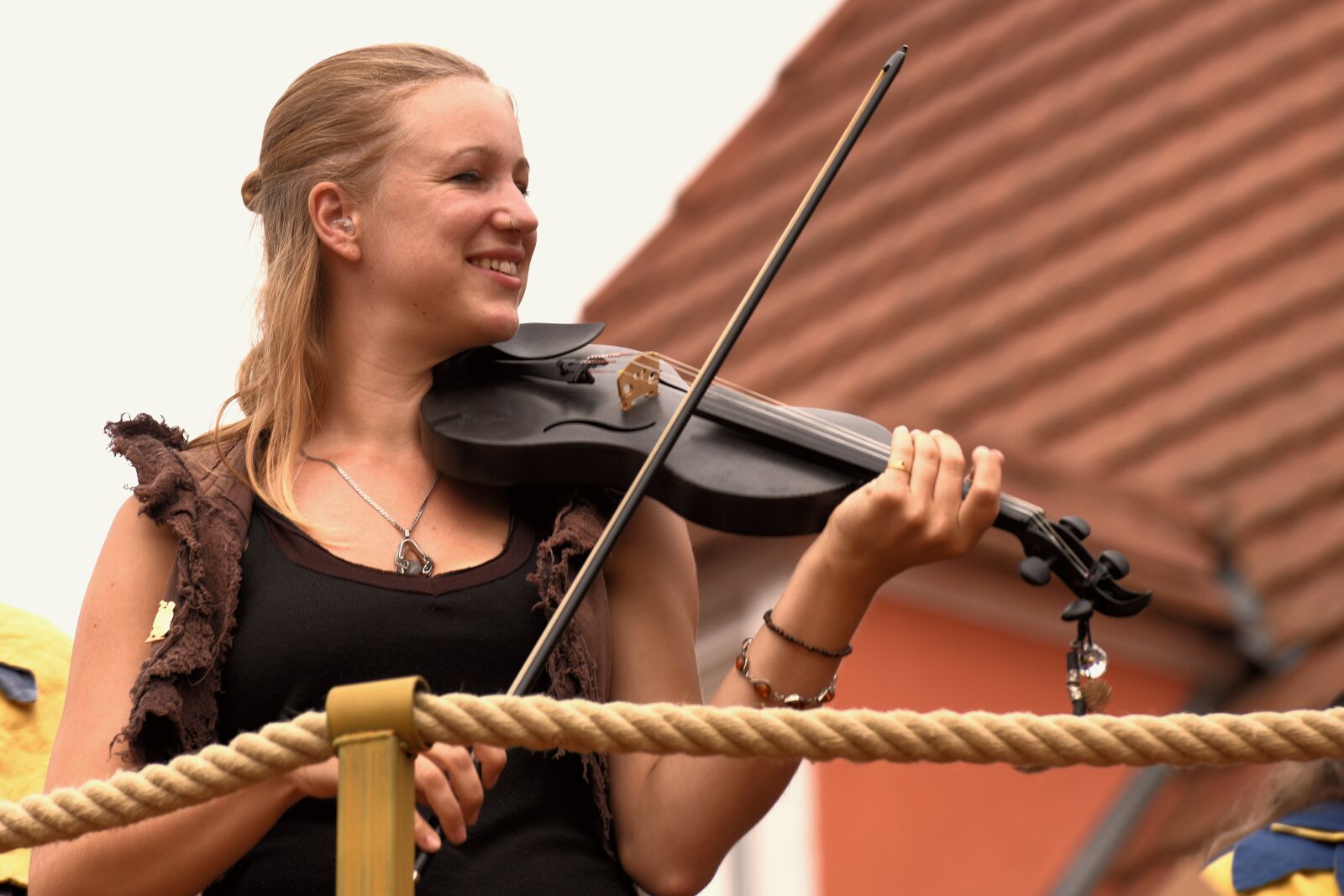Nikon D850 sample photo. Violin, woman, musician photography