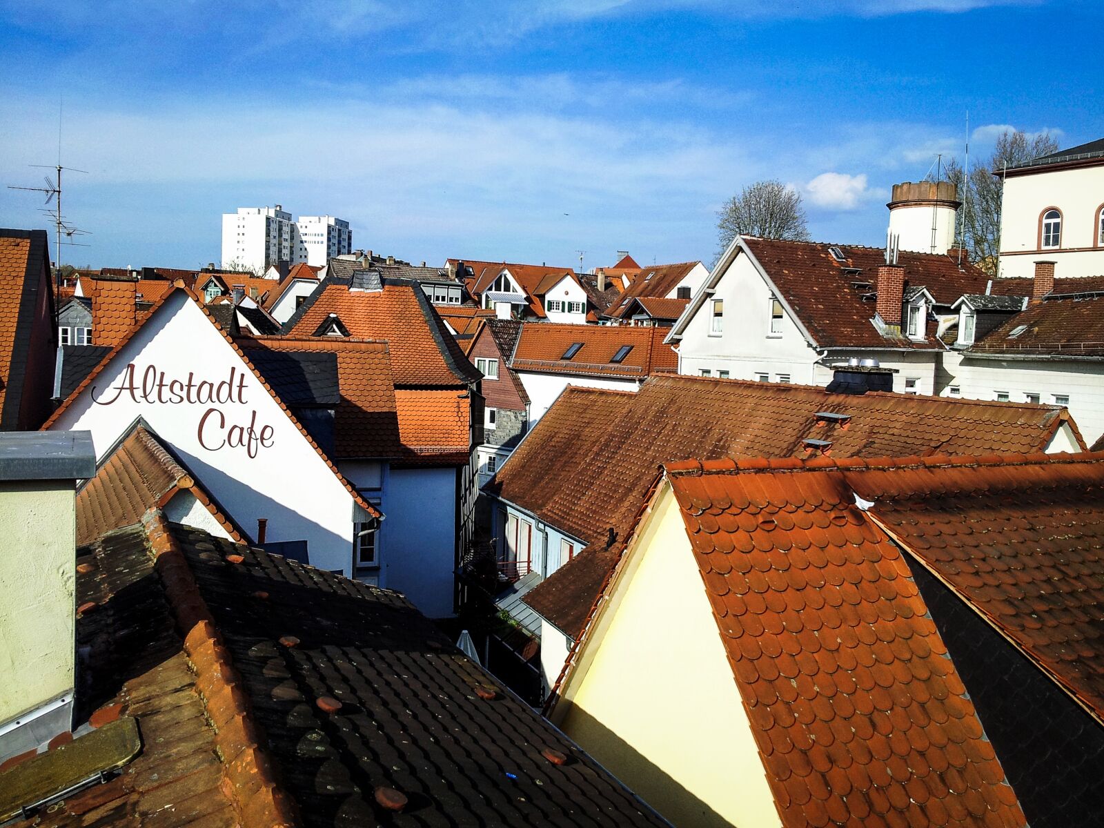 Samsung Galaxy S2 sample photo. Roofs, sky, building photography