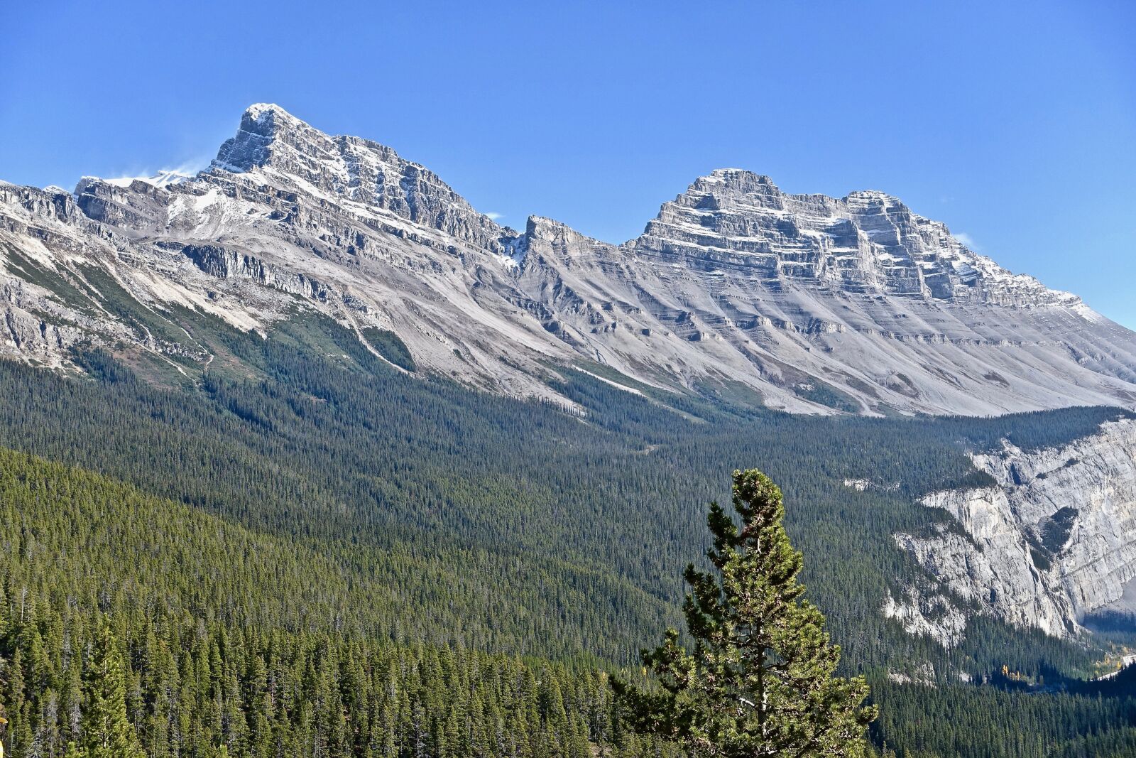 Sony Cyber-shot DSC-RX100 III sample photo. Mountains, wilderness, landscape photography