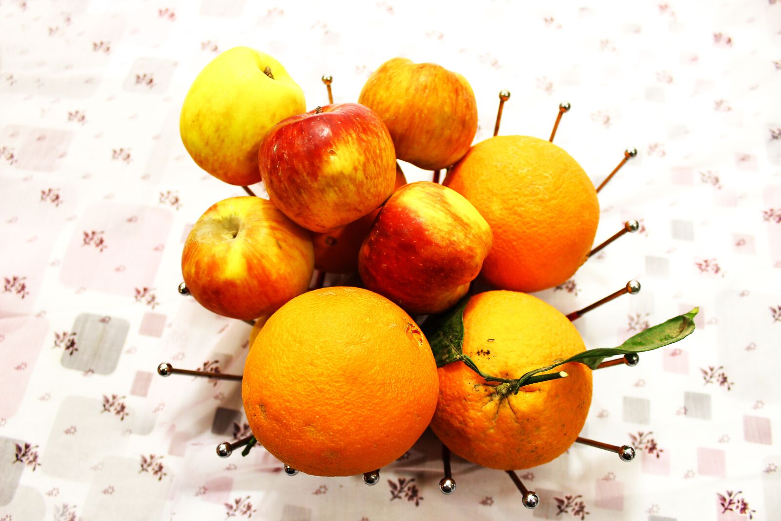 Canon EOS 600D (Rebel EOS T3i / EOS Kiss X5) sample photo. Fruit, orange, apple photography