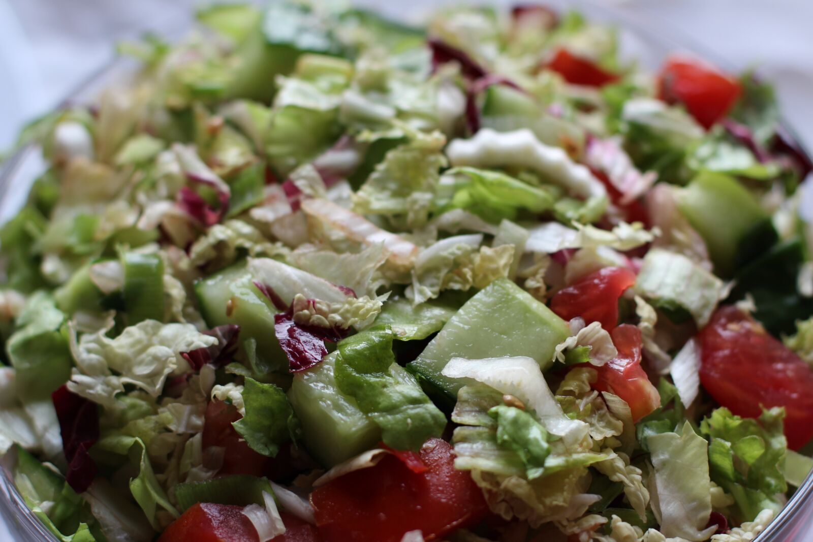 Canon EOS 600D (Rebel EOS T3i / EOS Kiss X5) + Canon EF 50mm F1.4 USM sample photo. Salad, green, delicious photography