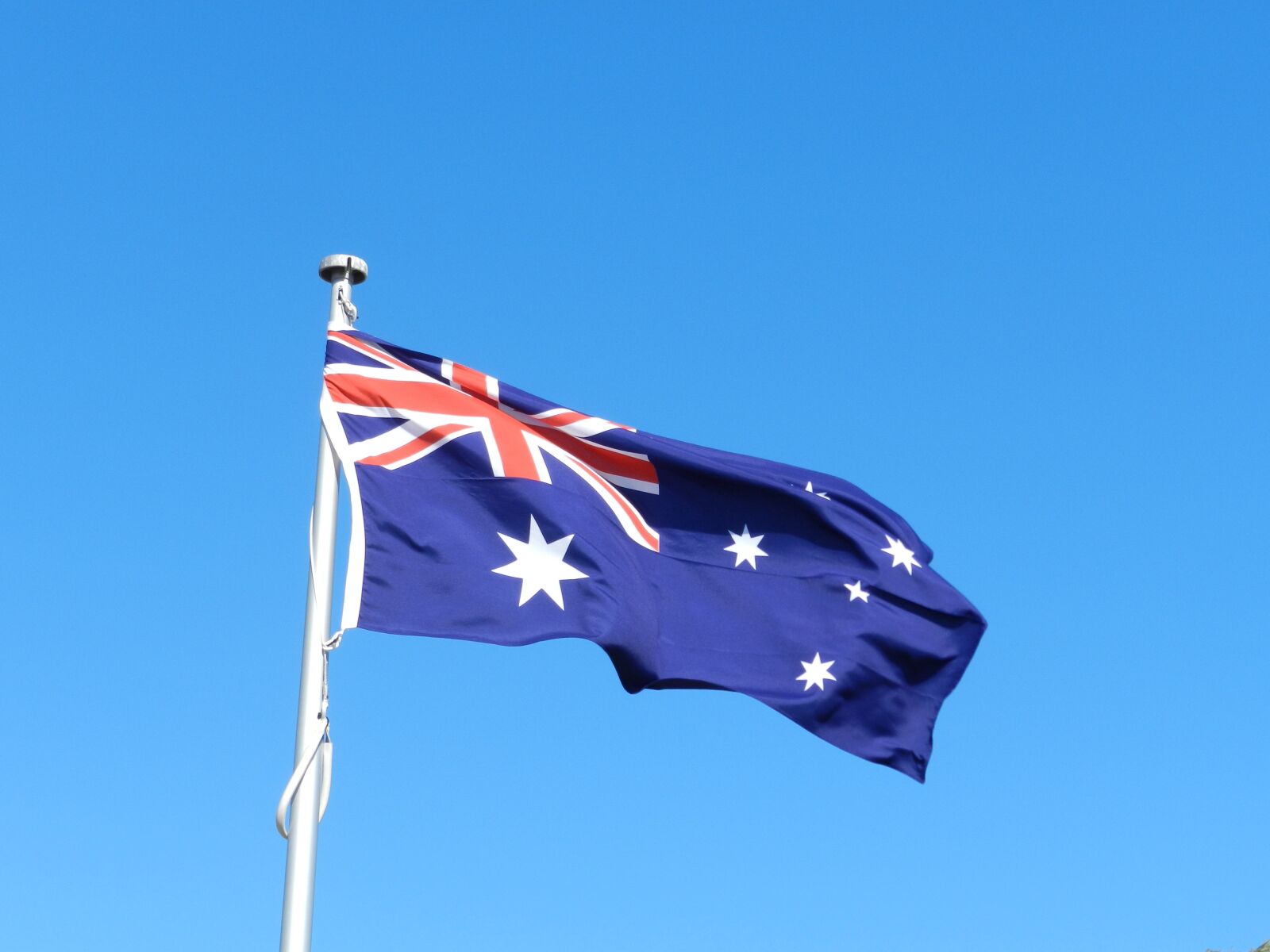 Nikon Coolpix P500 sample photo. Aussie flag, australian flag photography