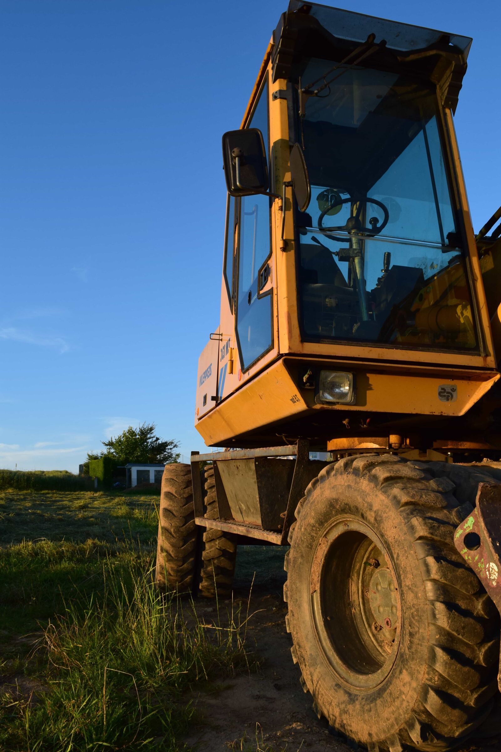 Nikon D3300 sample photo. Machine, vehicle, industry, tractor photography