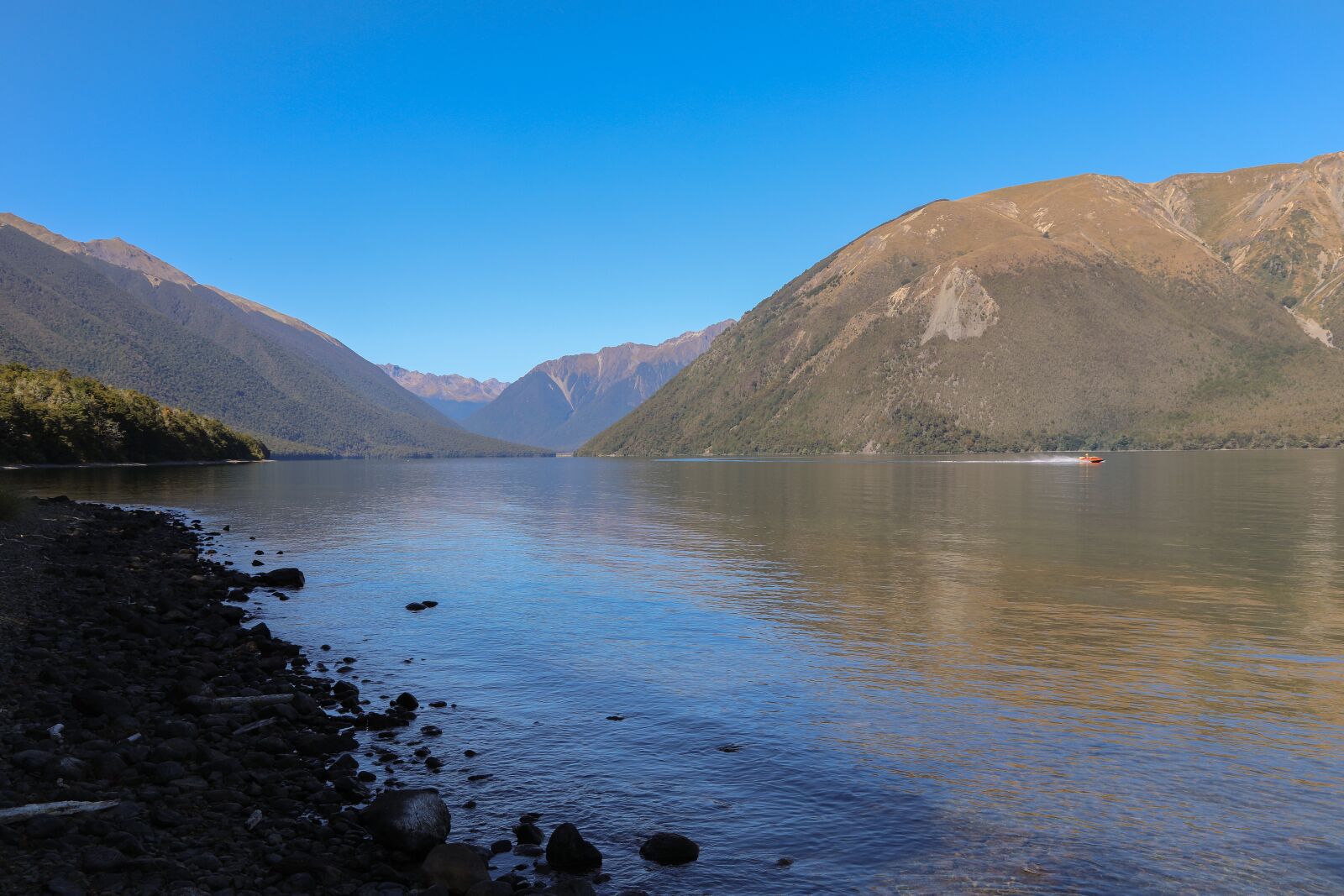 Canon EOS 5D Mark IV sample photo. Lake, landscape, nature photography