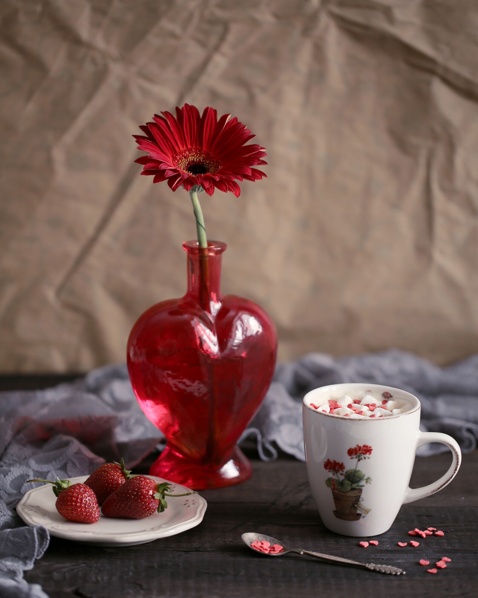 Canon EF 100mm F2.8L Macro IS USM sample photo. Cup, table, coffee photography