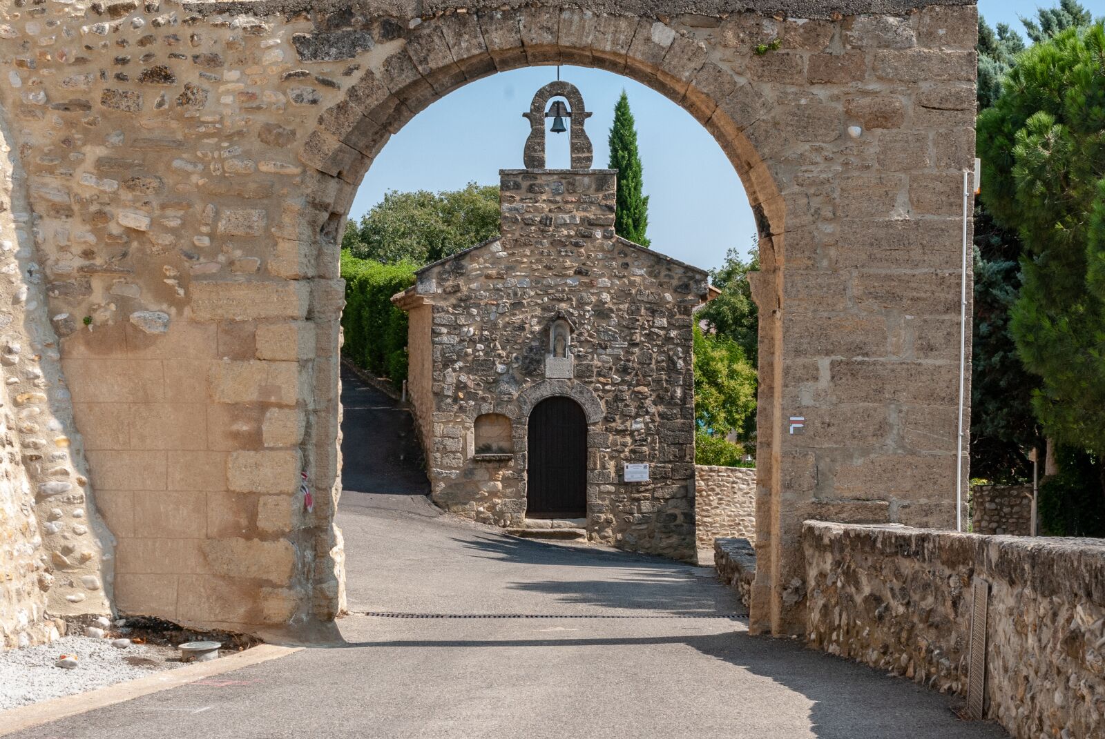 Nikon D80 sample photo. Cairanne, french, vaucluse photography