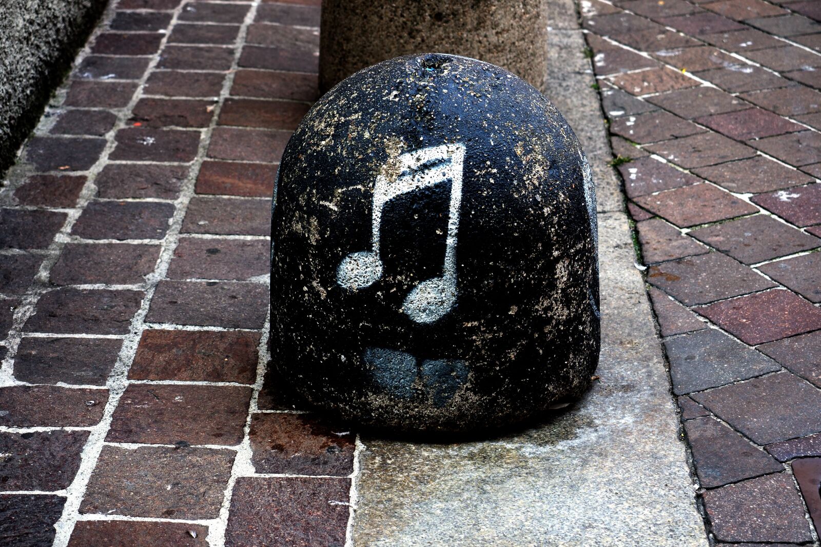 Olympus OM-D E-M1 Mark II + Olympus M.Zuiko Digital ED 12-40mm F2.8 Pro sample photo. Note, stone, clef photography