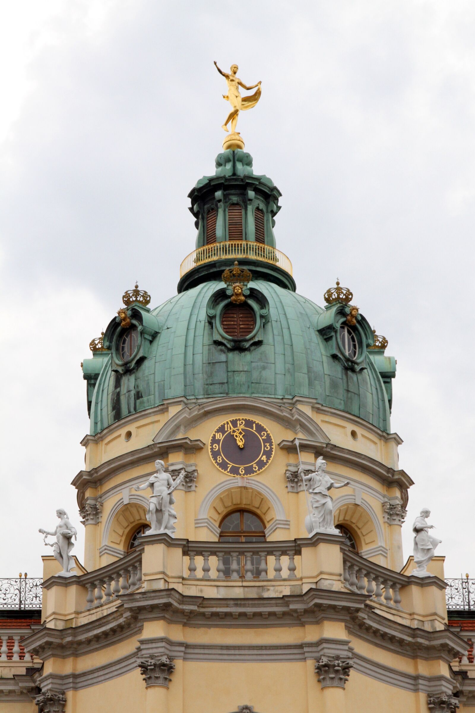 Canon EOS 7D sample photo. Charlottenburg, dome, palace photography