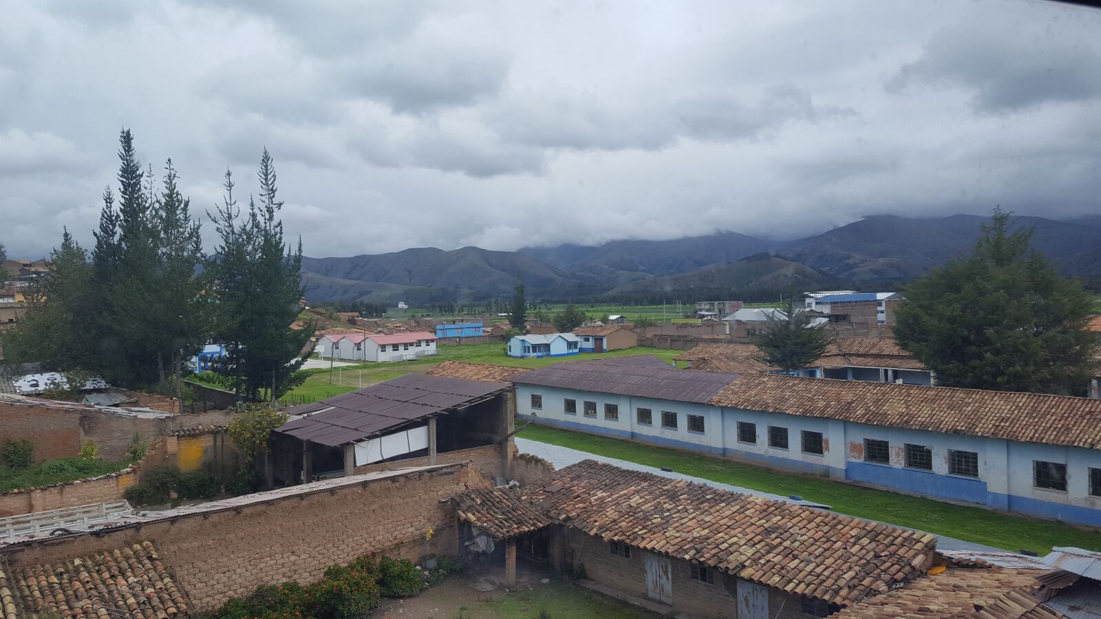 Samsung GALAXY S6 edge sample photo. Montañas, cielo, nubes photography