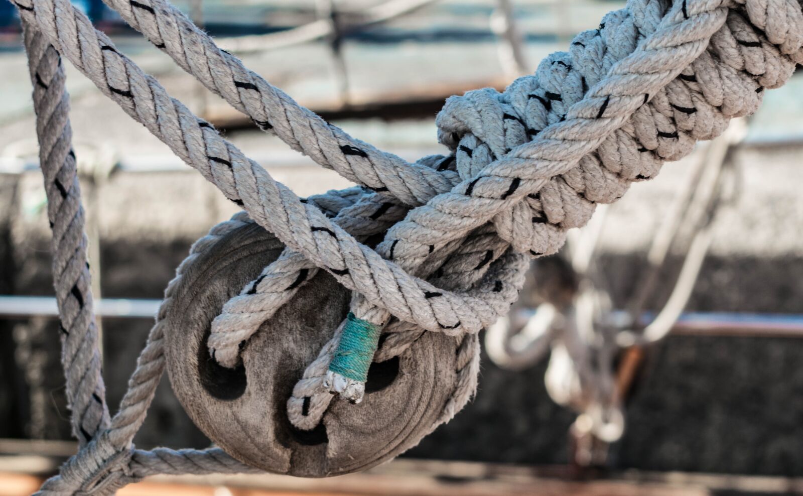 Nikon D3300 sample photo. Rope, boat, nautical photography