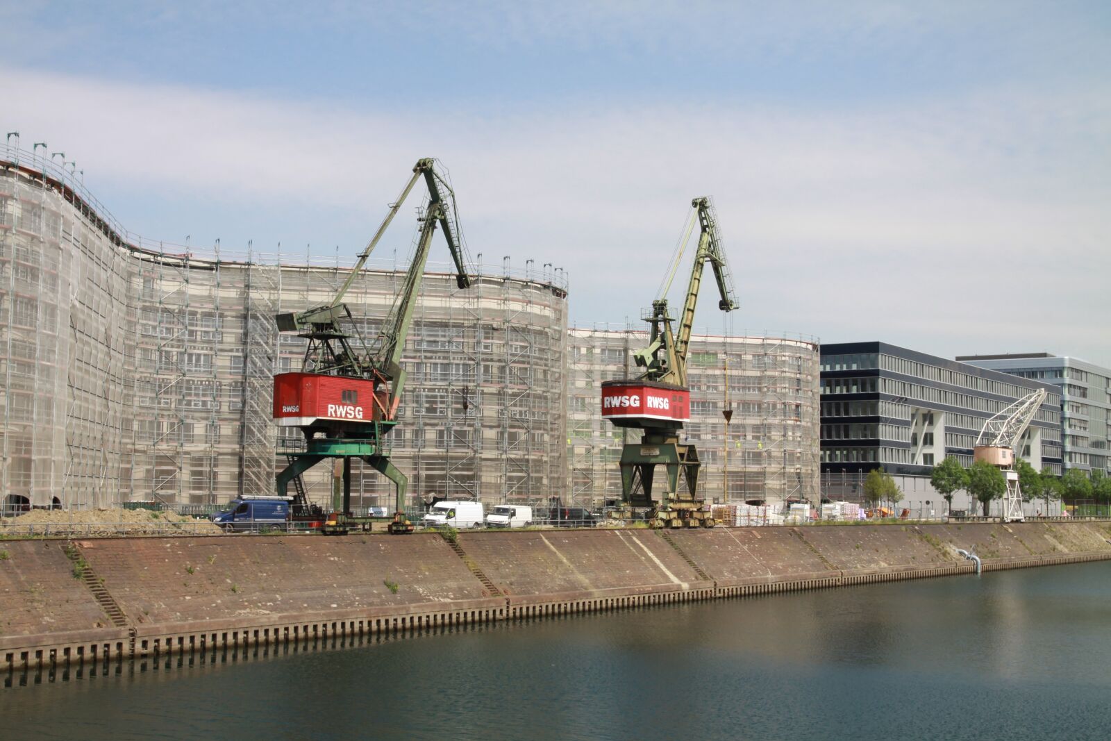 Canon EOS 50D sample photo. Port, cranes, harbour cranes photography