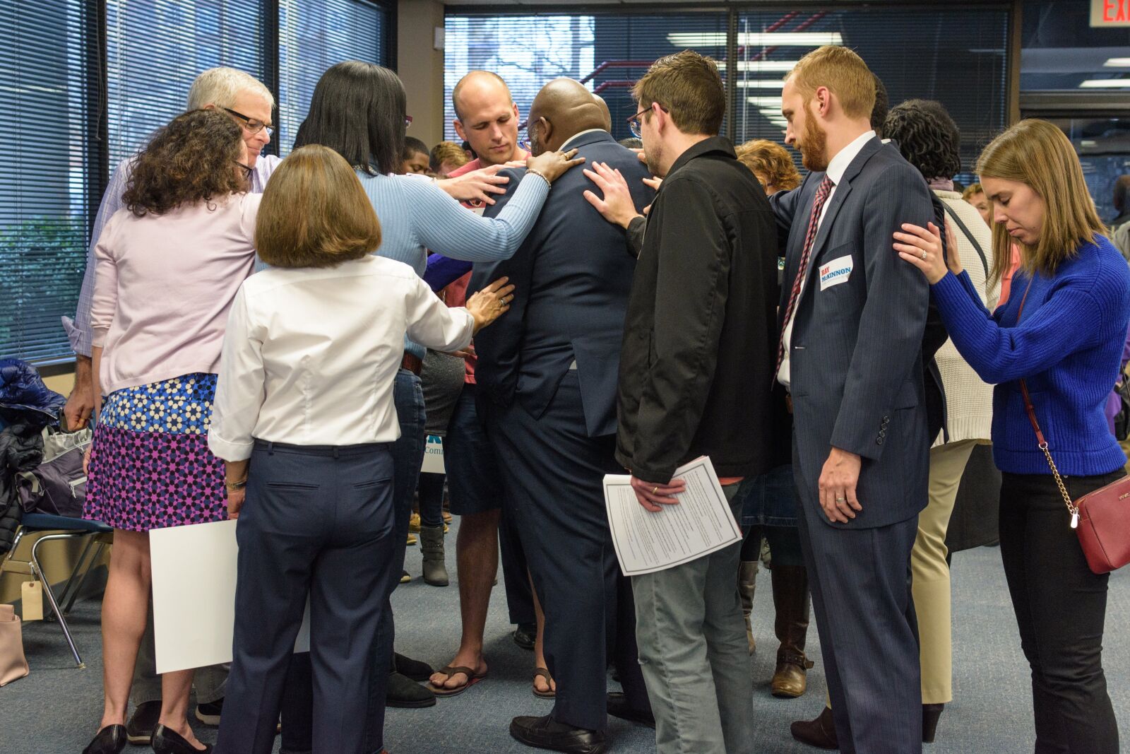 Nikon D7200 sample photo. Prayer, support, politics photography