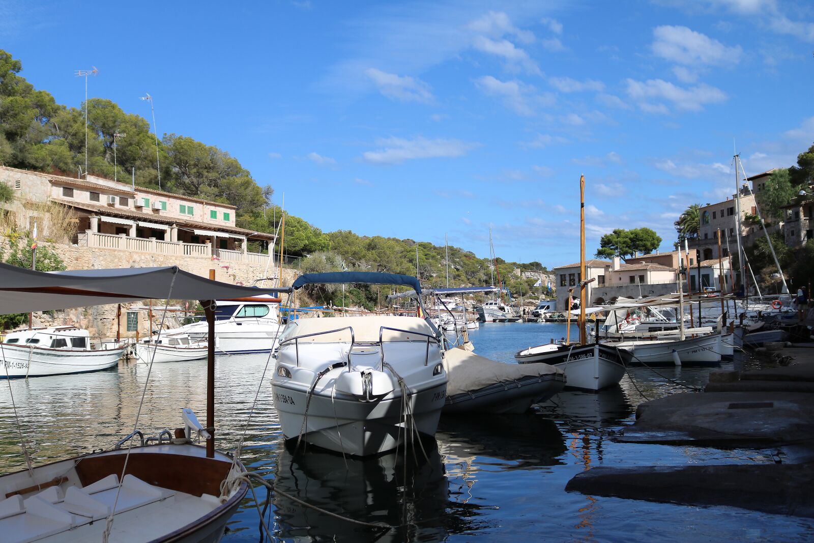 Canon EOS 750D (EOS Rebel T6i / EOS Kiss X8i) sample photo. Mallorca, cala figuera, bay photography