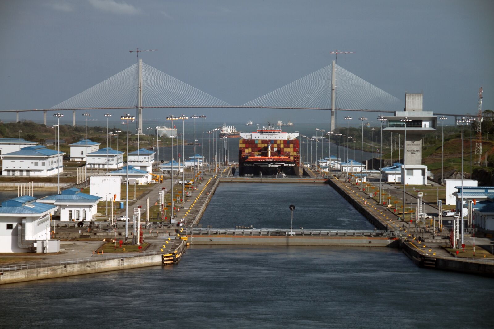 Canon EOS 7D sample photo. Panama canal, crossing, artificial photography